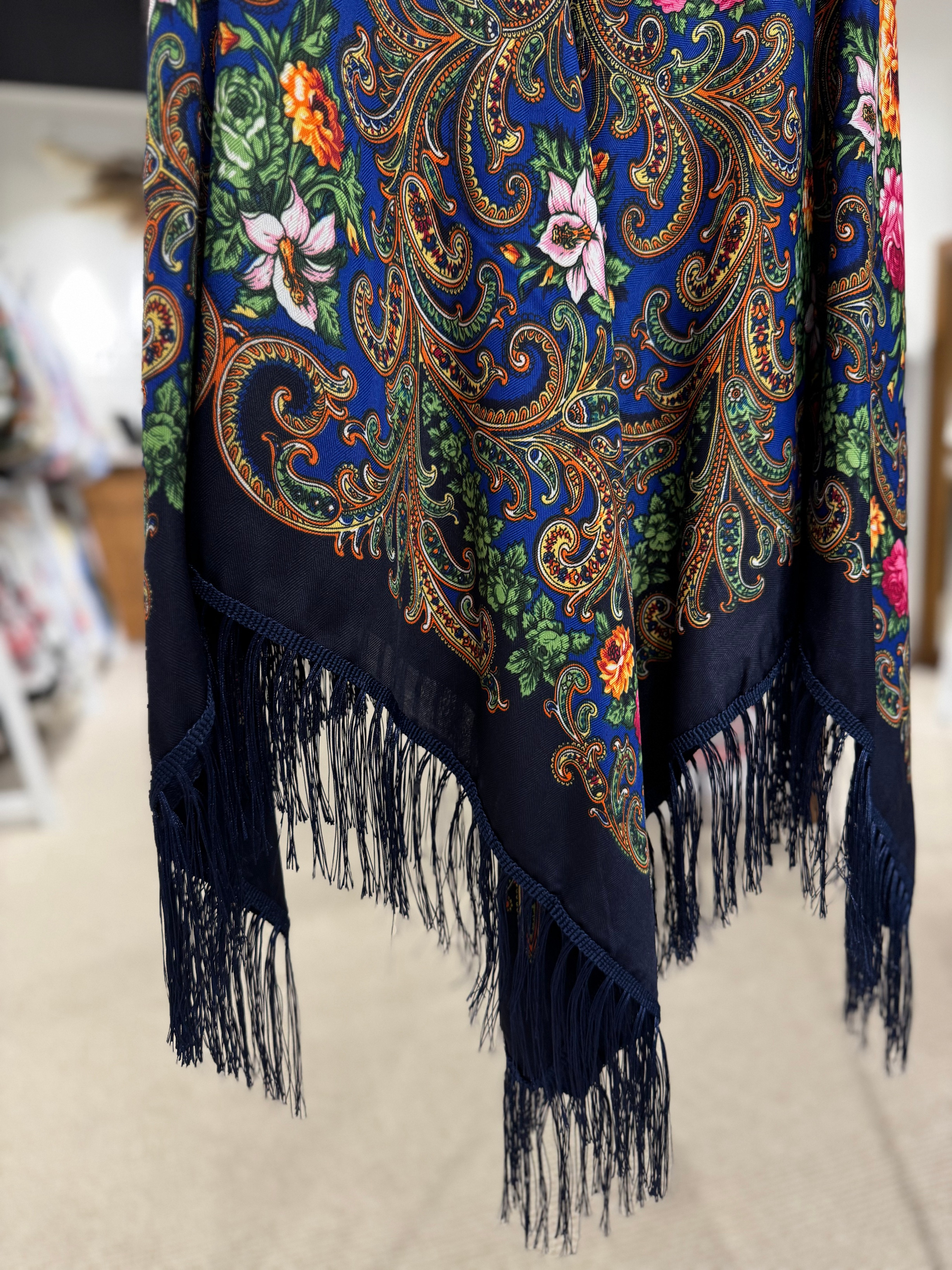 Хустка жіноча Букет Лілій