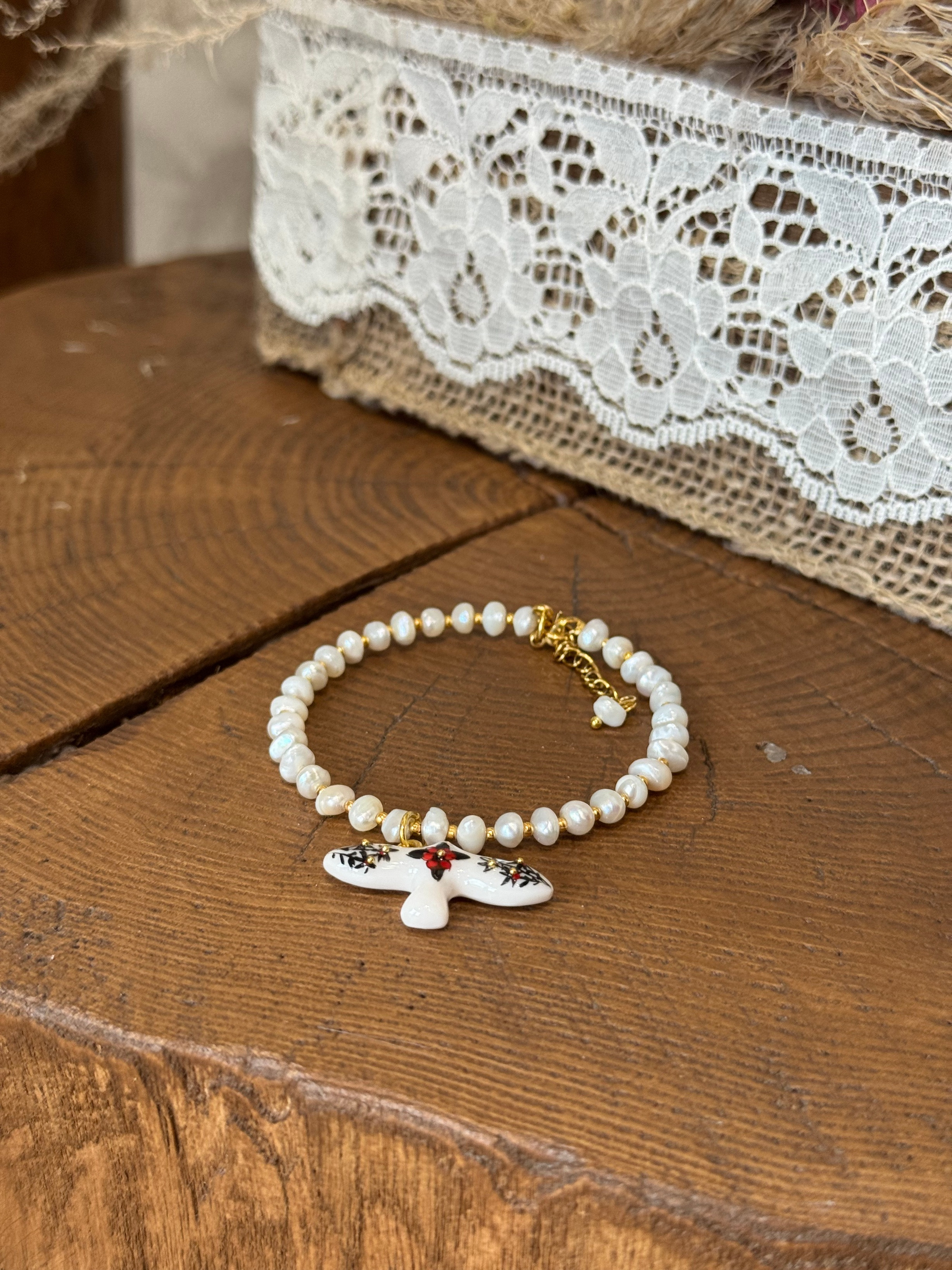 Браслет з річкових перлин Горлиця з розписом