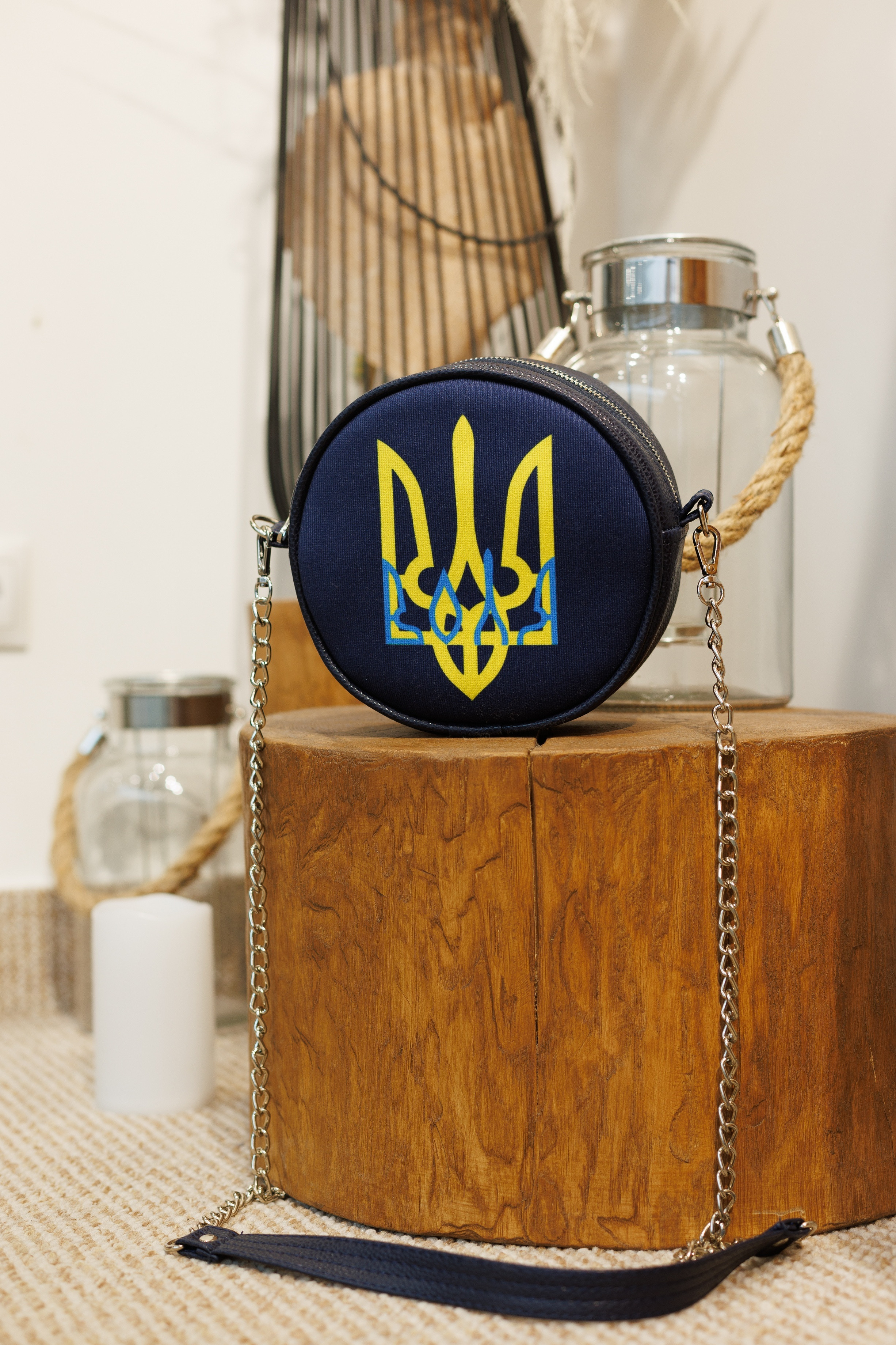 Кругла сумка Tablet Тризуб Воля