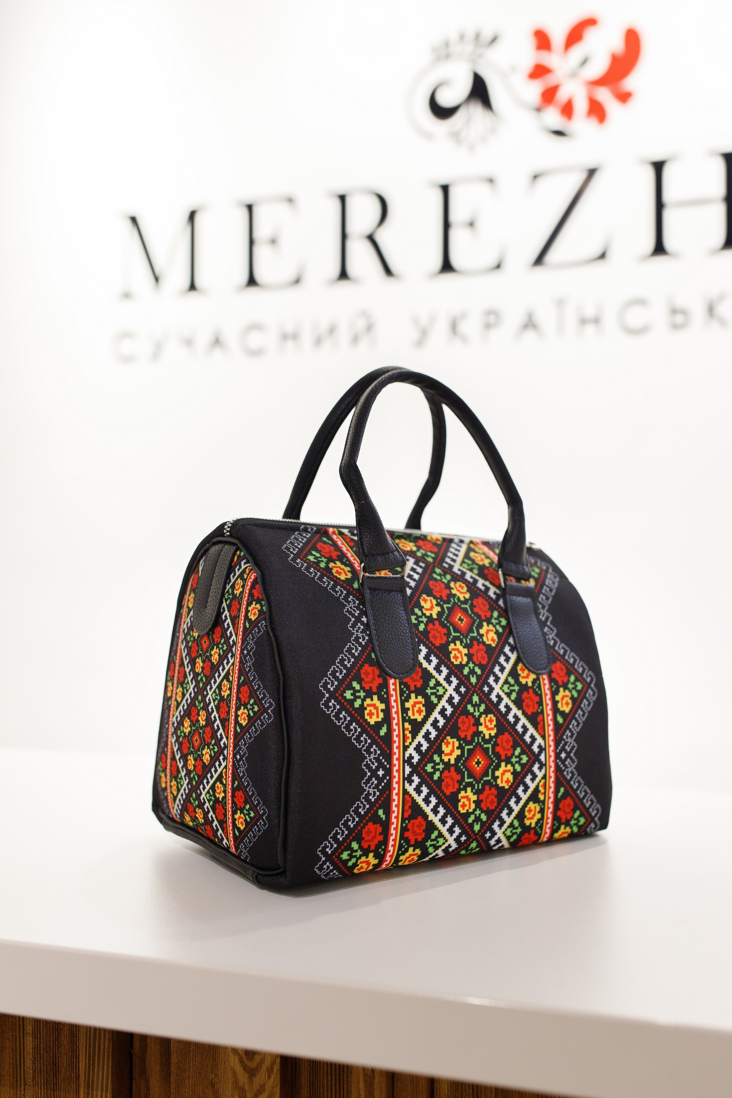 Сумка бочка Barrel Орнамент чорний
