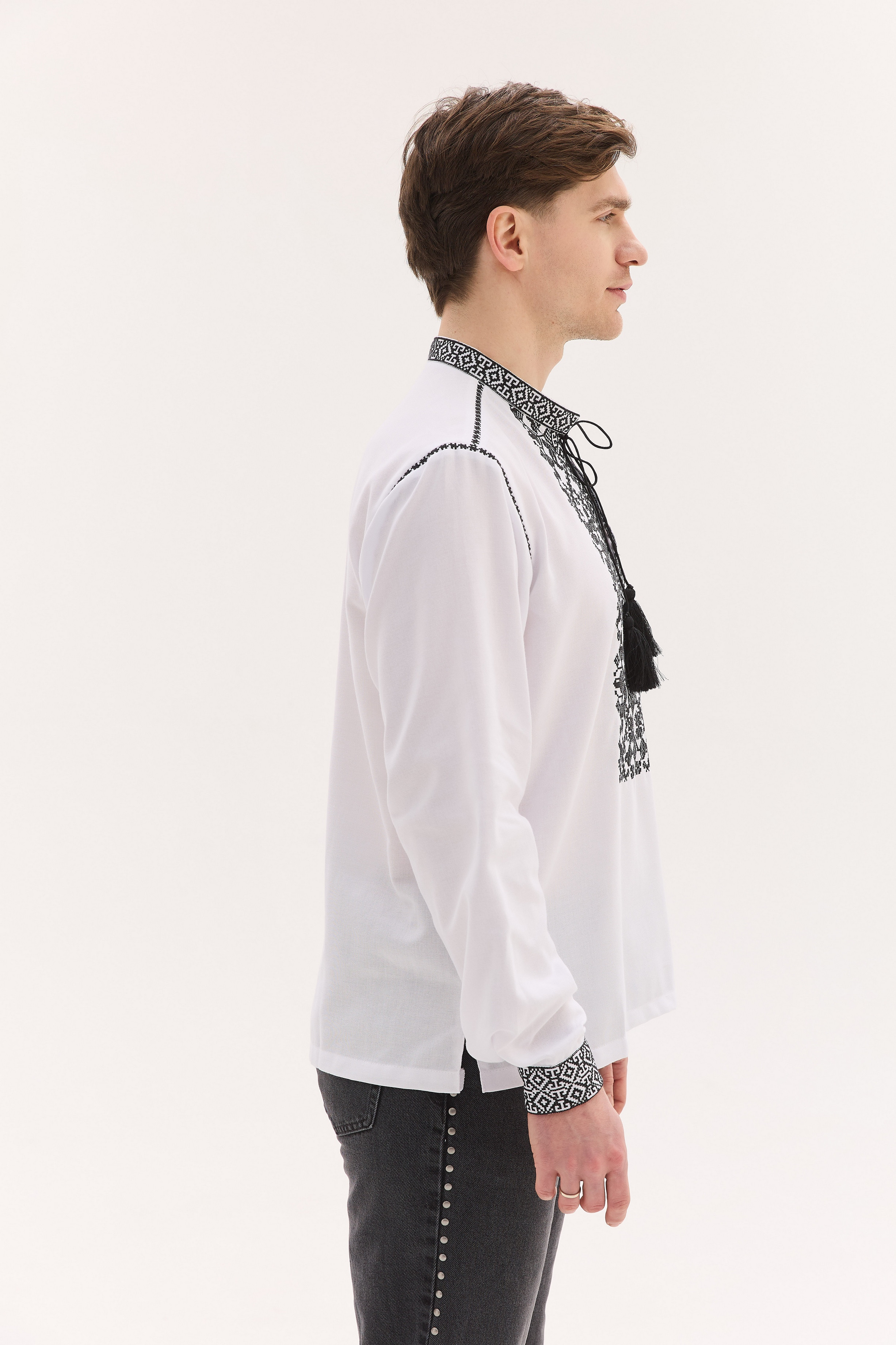 Чоловіча вишиванка Володимир