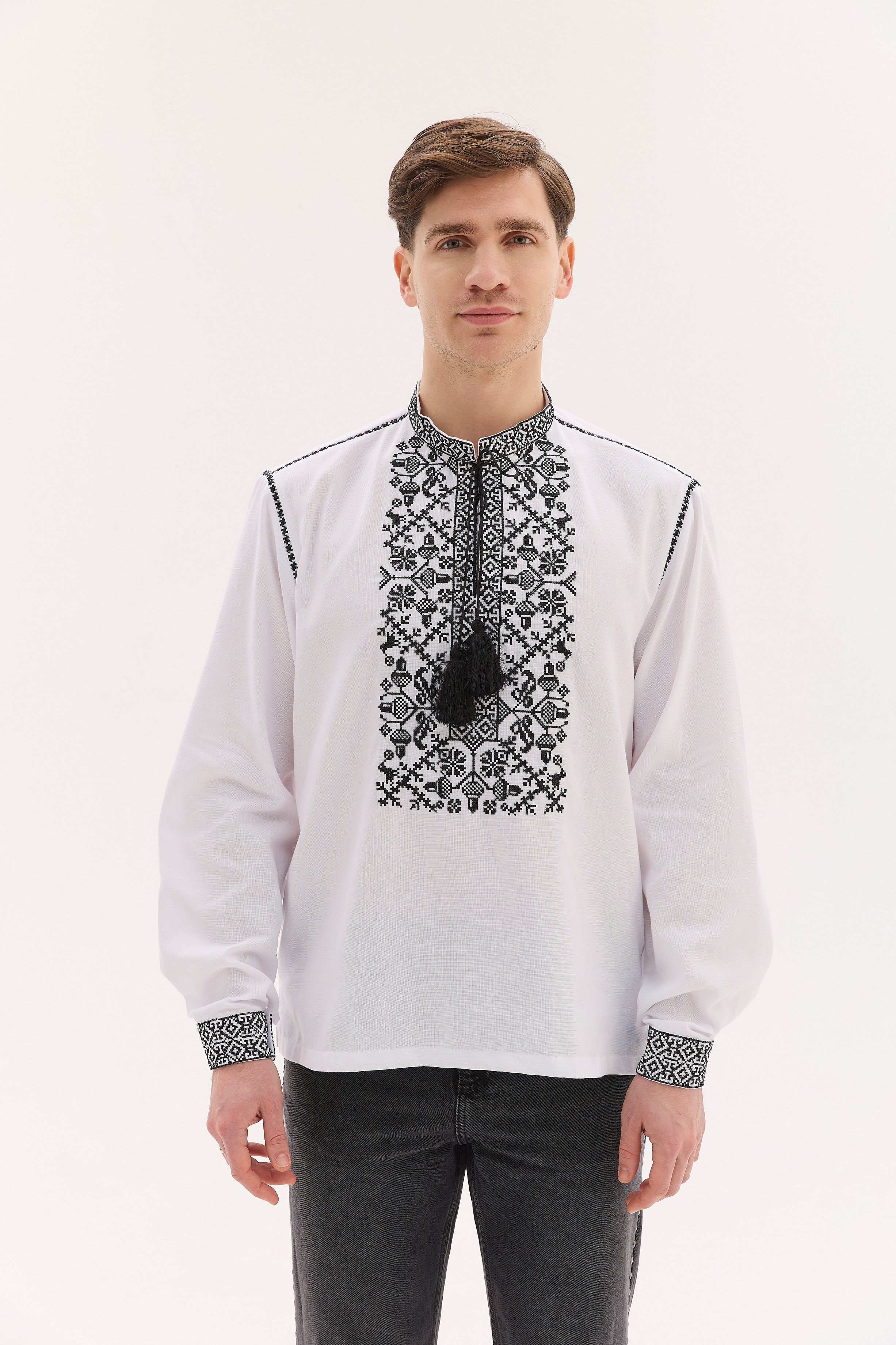 Чоловіча вишиванка Володимир