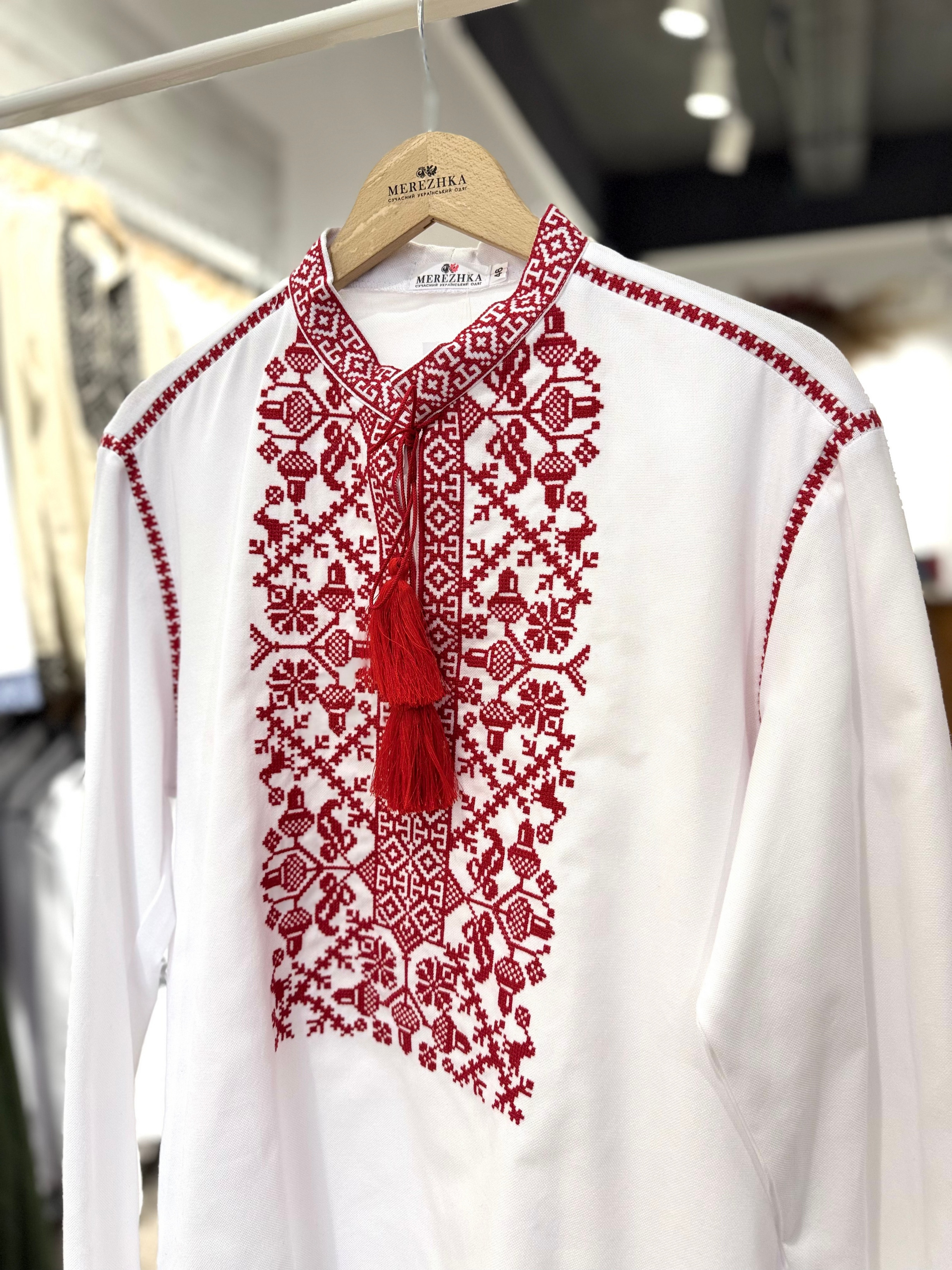 Чоловіча вишиванка Володимир