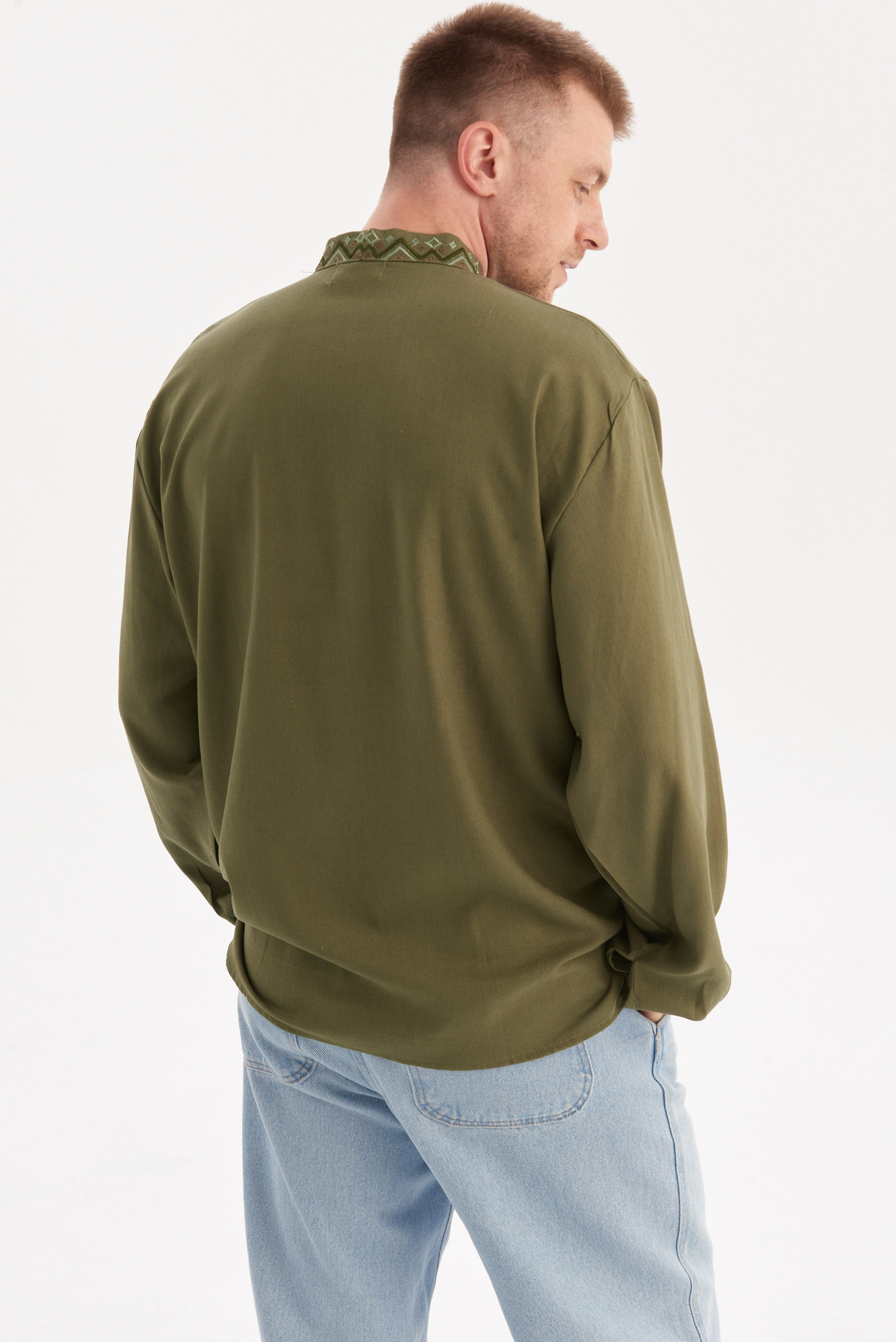 Чоловіча вишиванка Всесвіт