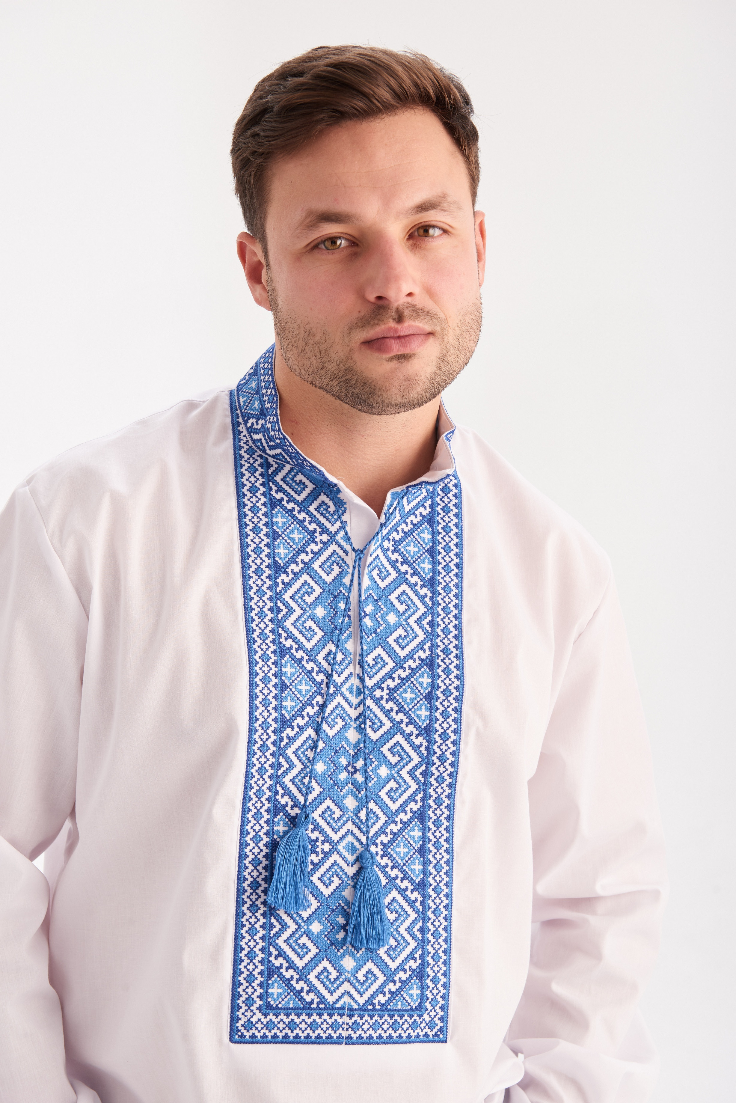 Чоловіча вишиванка Орнамент класичний
