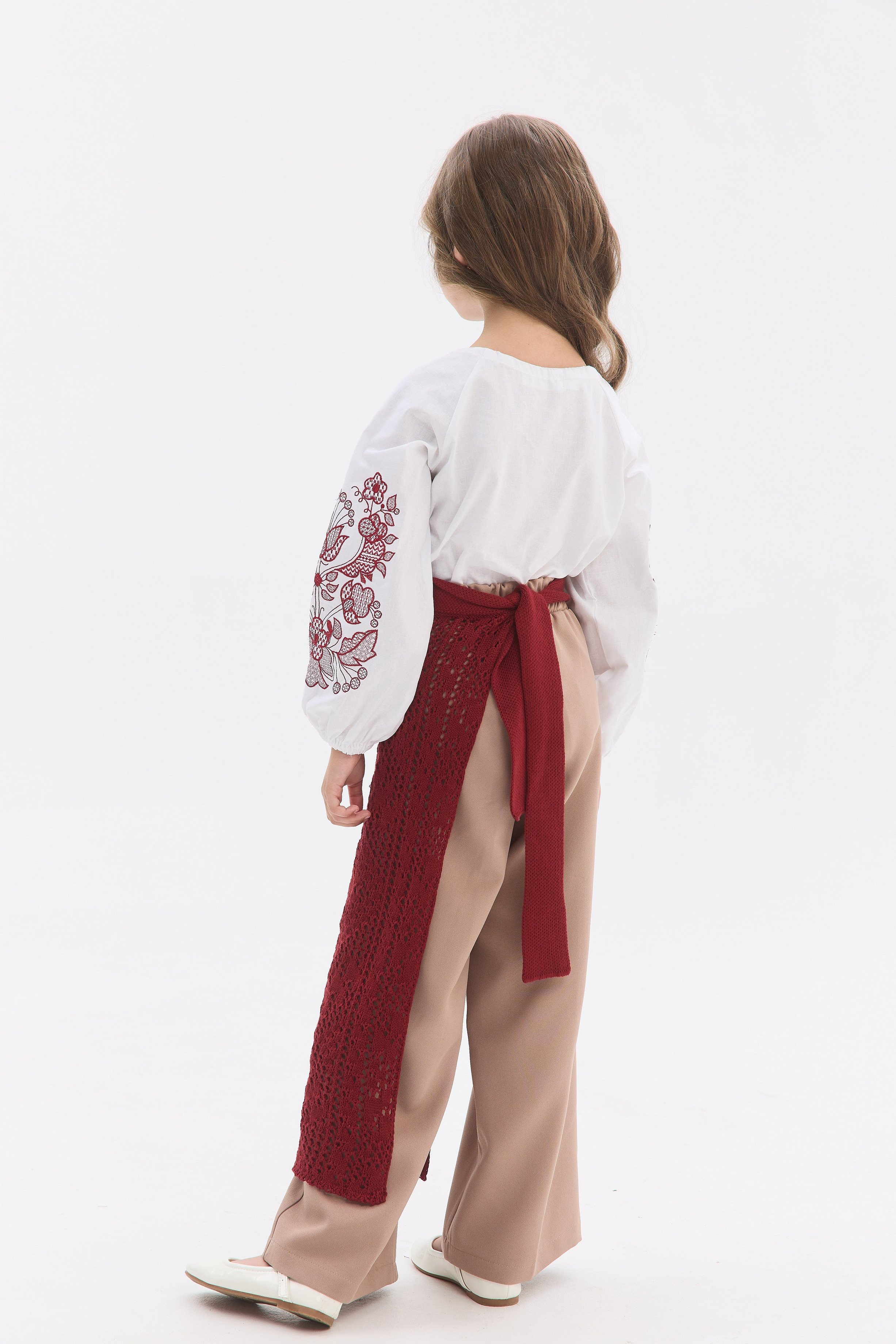 Фартух в'язаний для дівчинки Серпанок