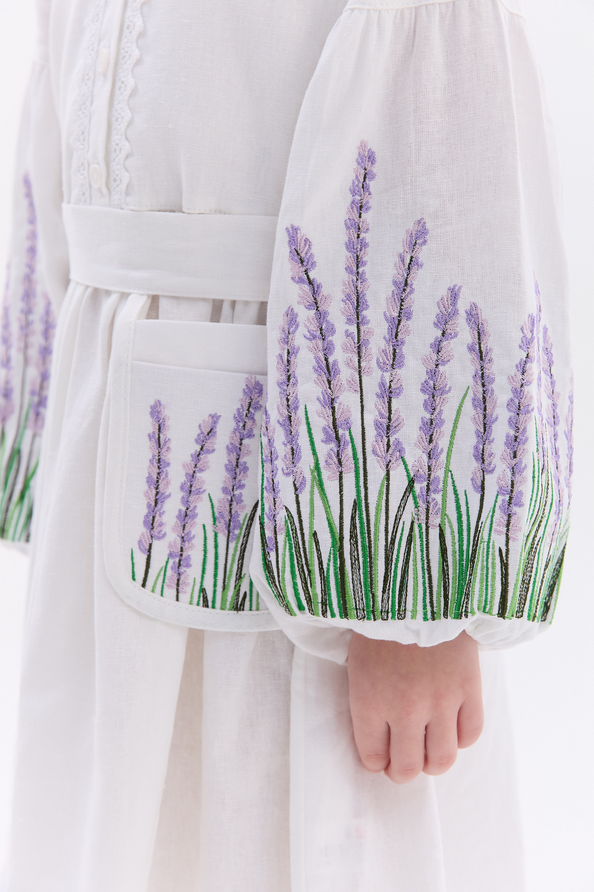 Сукня з вишивкою Лаванда