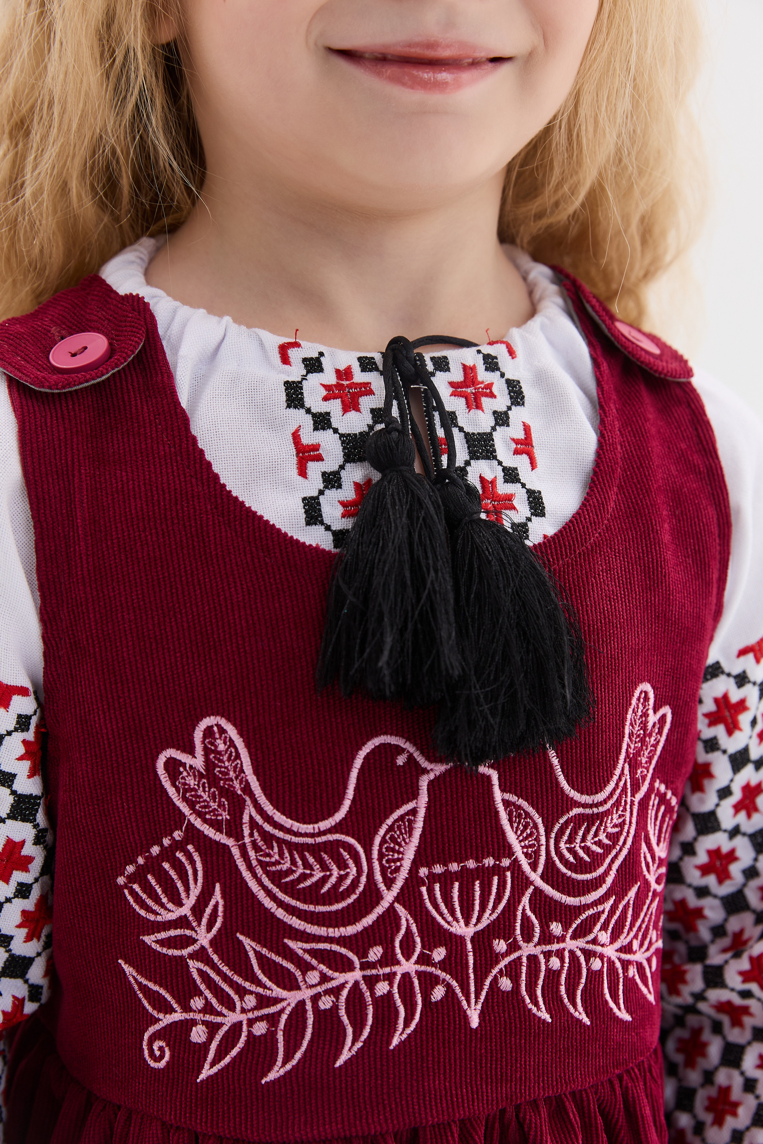 Сарафан з вишивкою для дівчинки Солов'їна