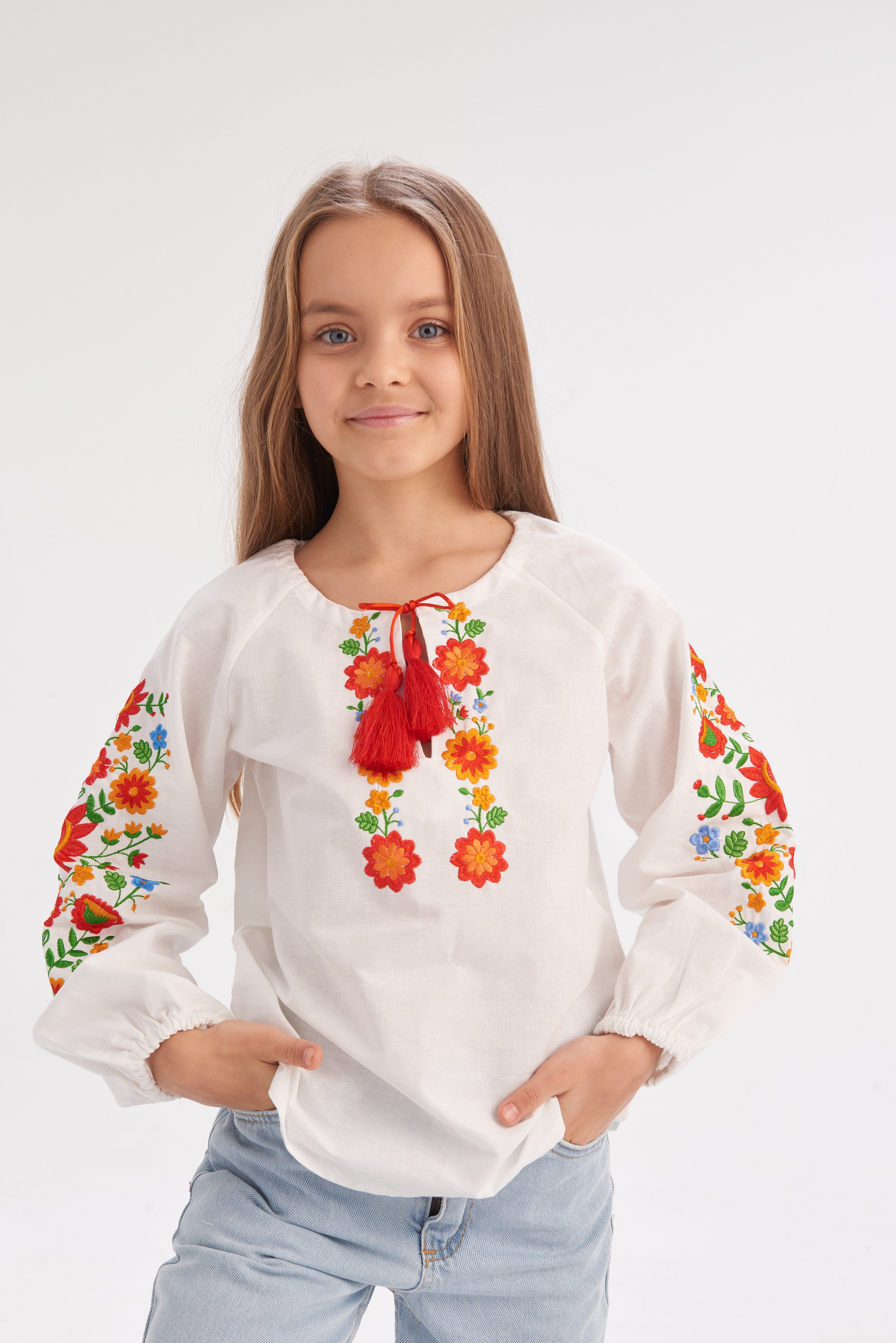 Вишиванка для дівчинки Квіткова