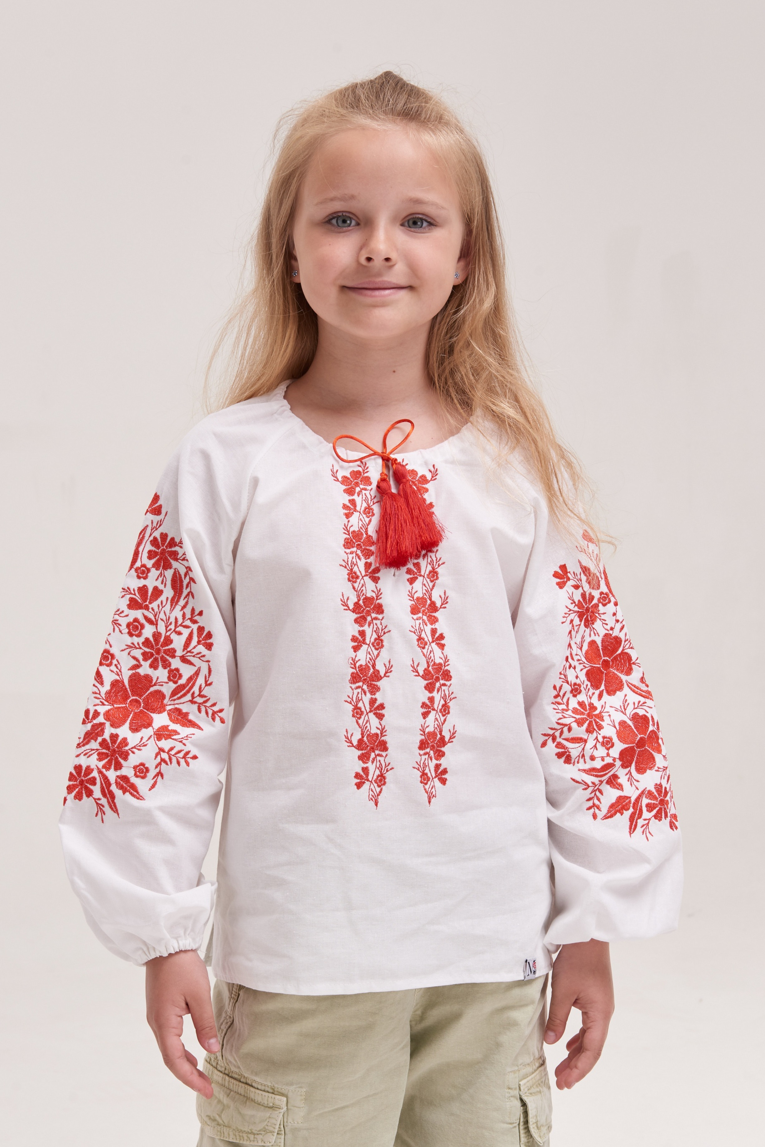 Вишиванка для дівчинки Фіалка