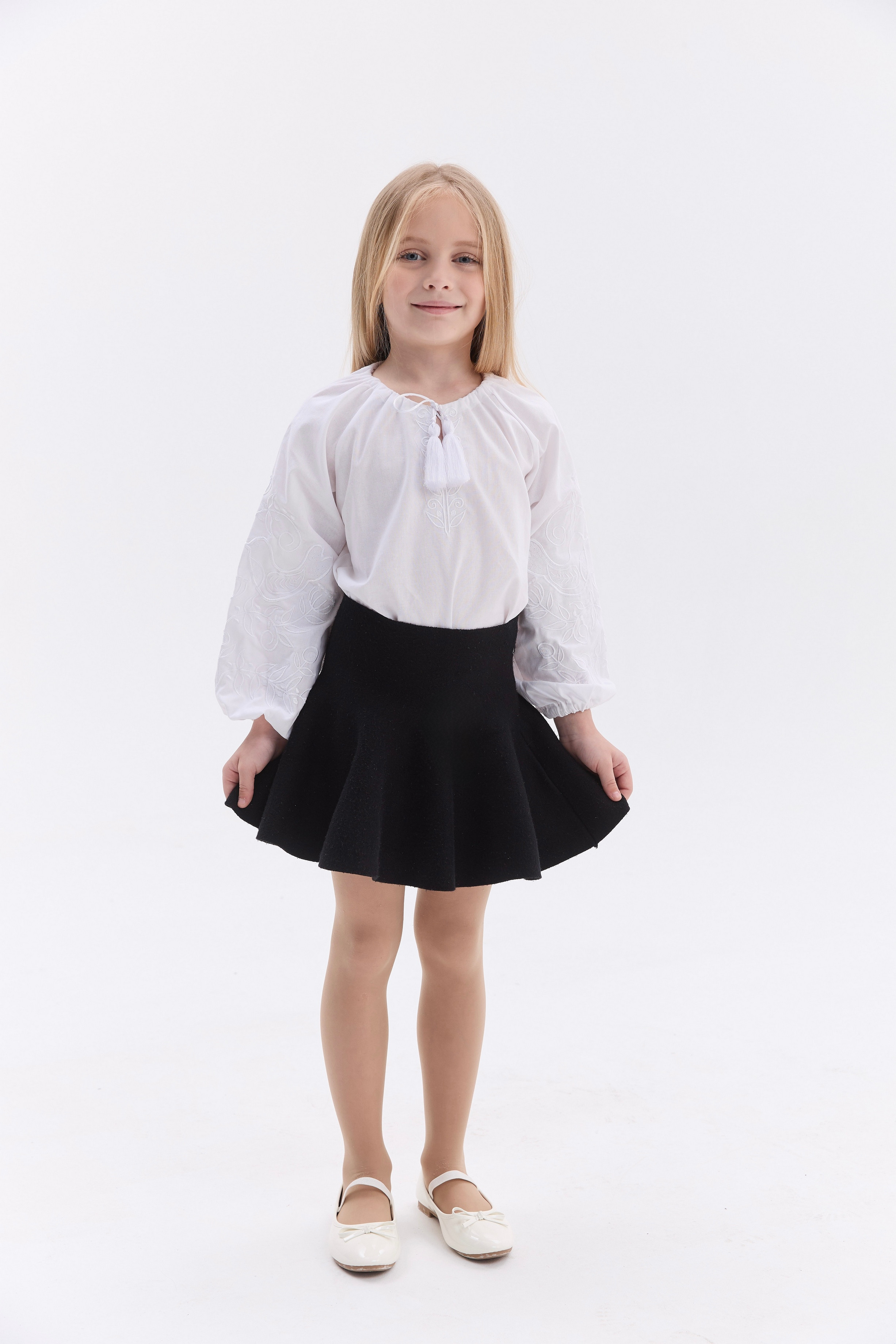 Вишиванка для дівчинки Голубка