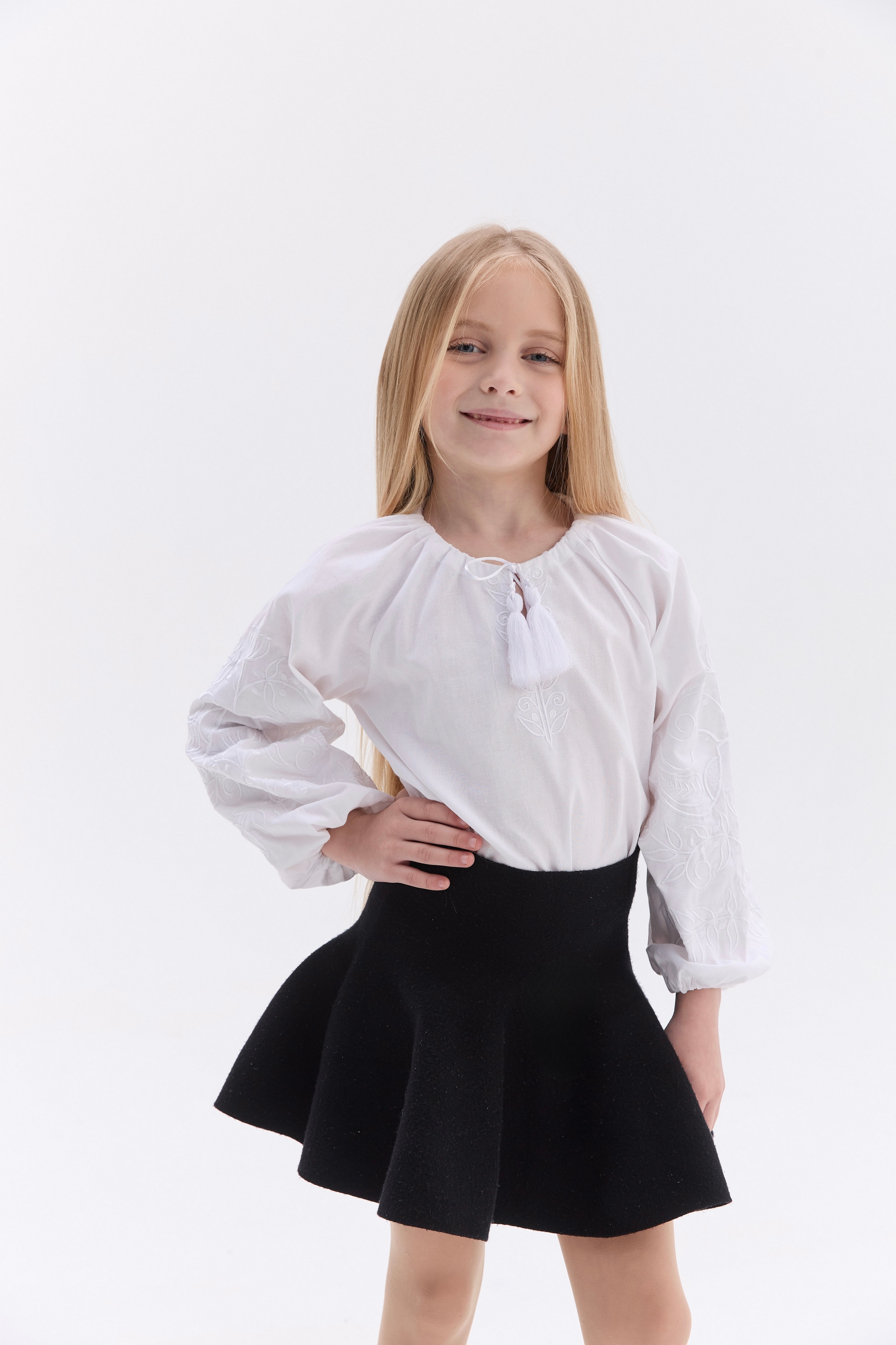 Вишиванка для дівчинки Голубка