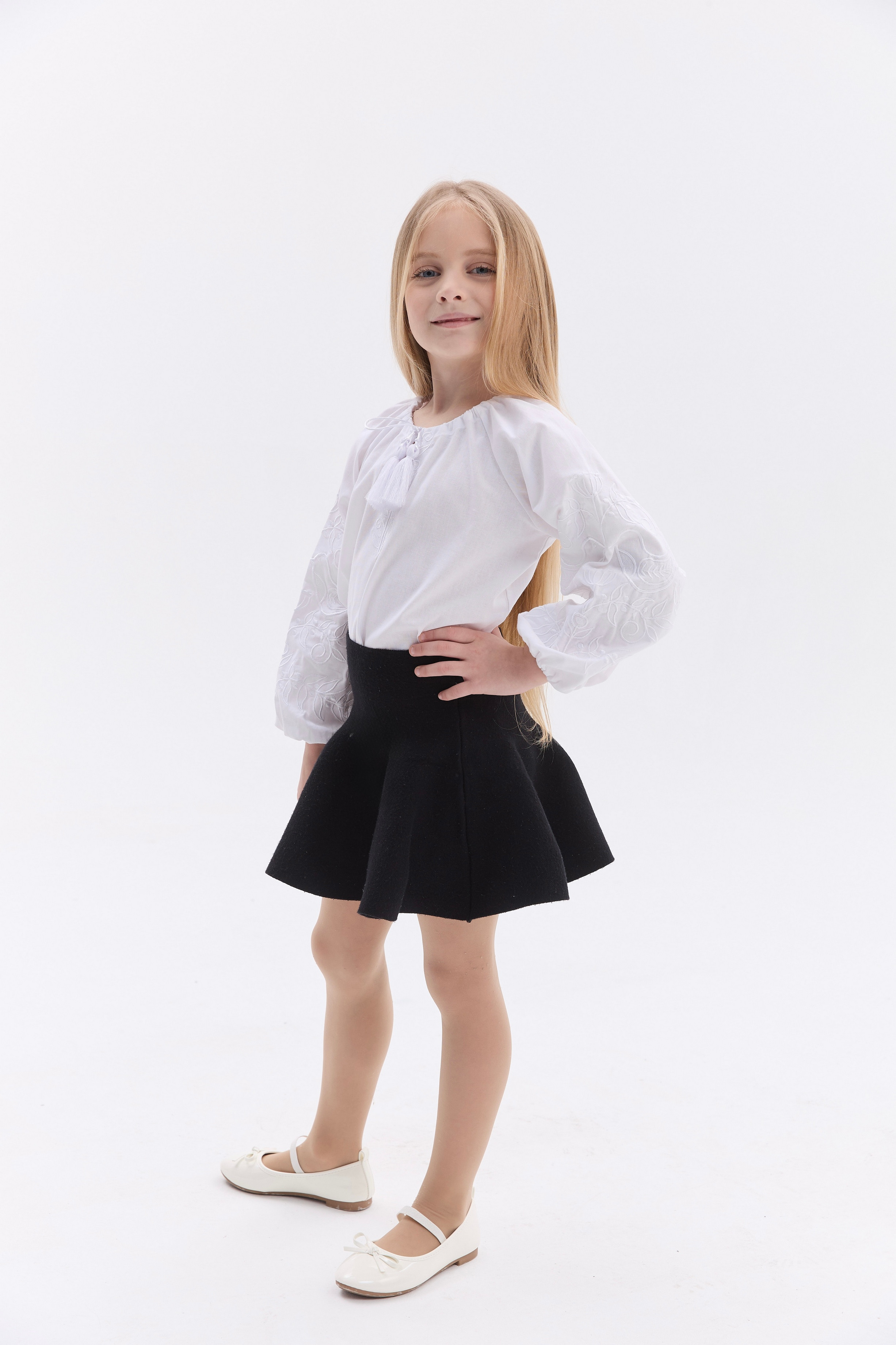 Вишиванка для дівчинки Голубка