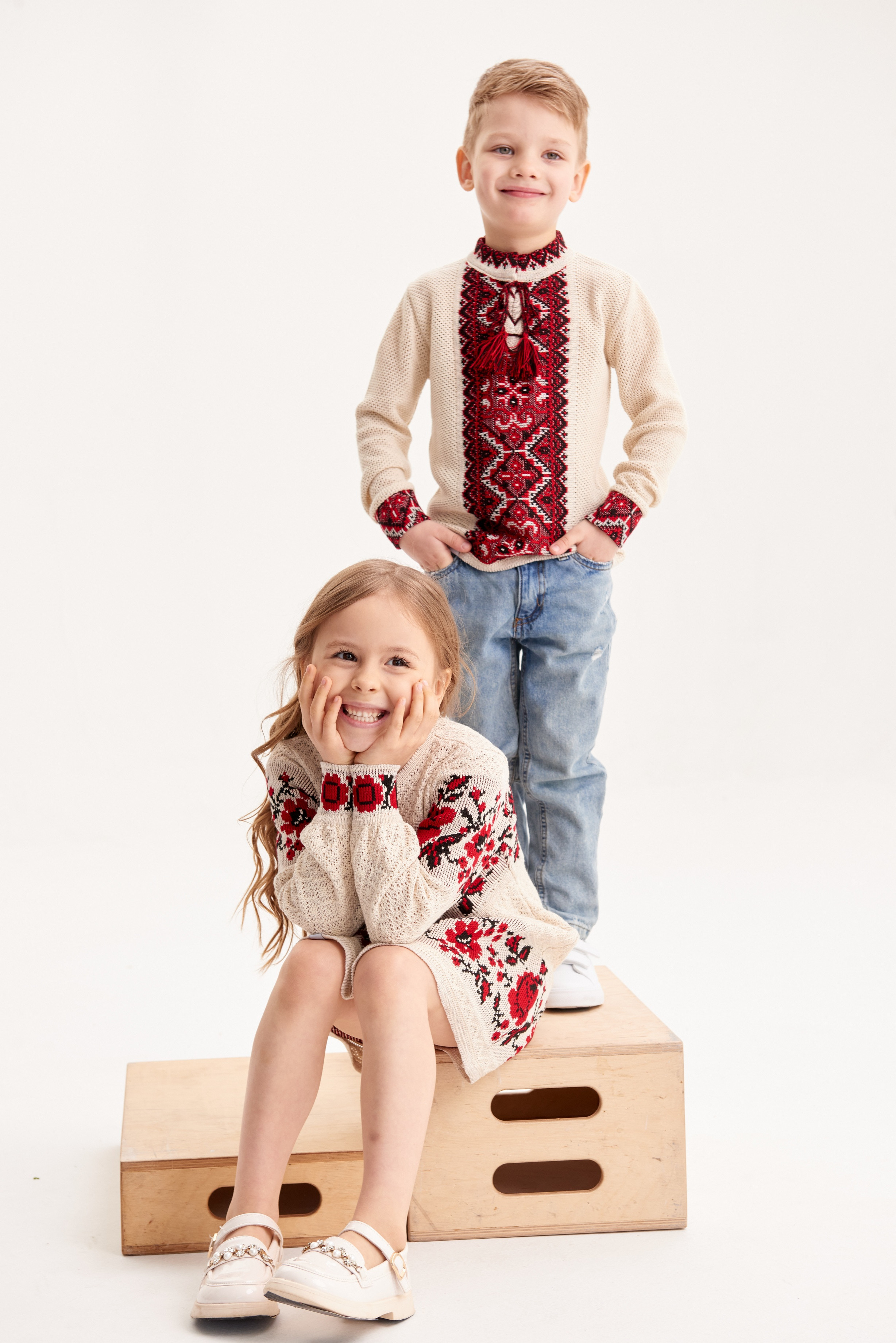 Дитячий комплект в'язаних вишиванок Спадок