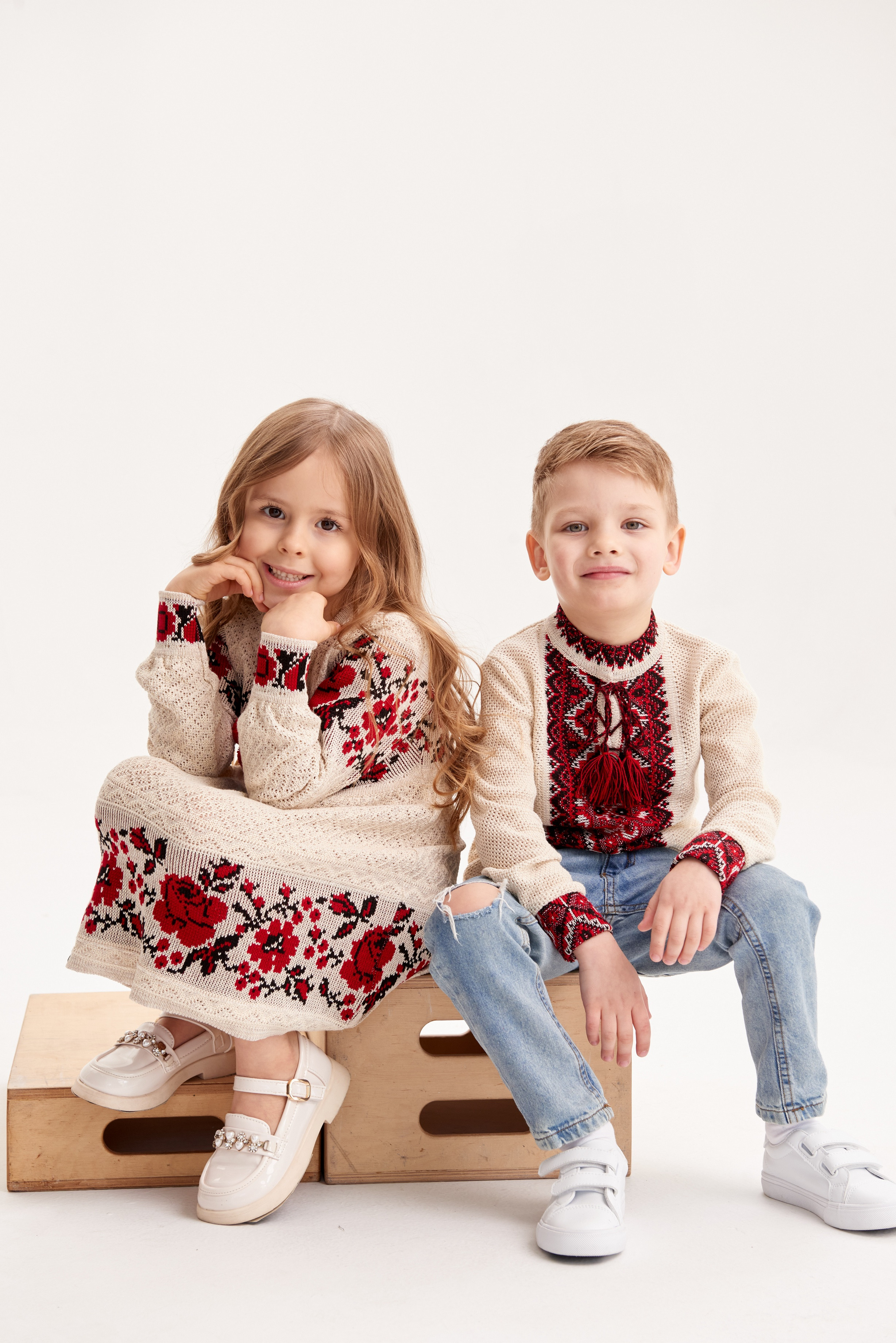 Дитячий комплект в'язаних вишиванок Спадок