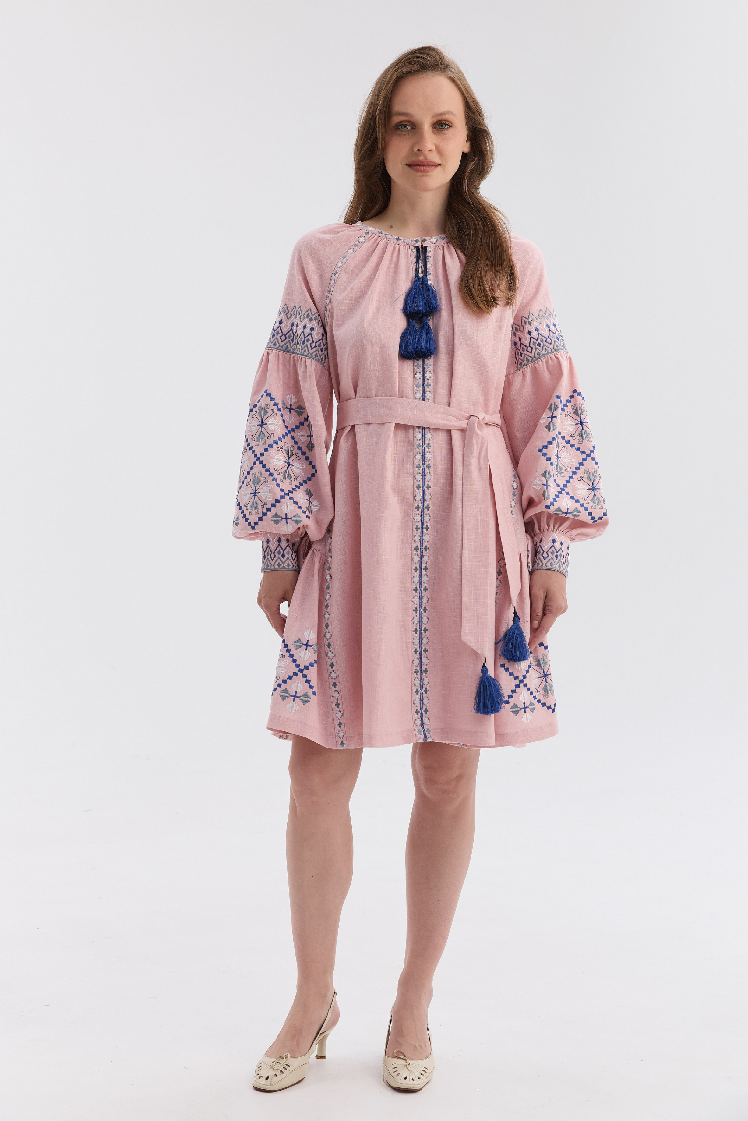 Вишита жіноча сукня Віхола