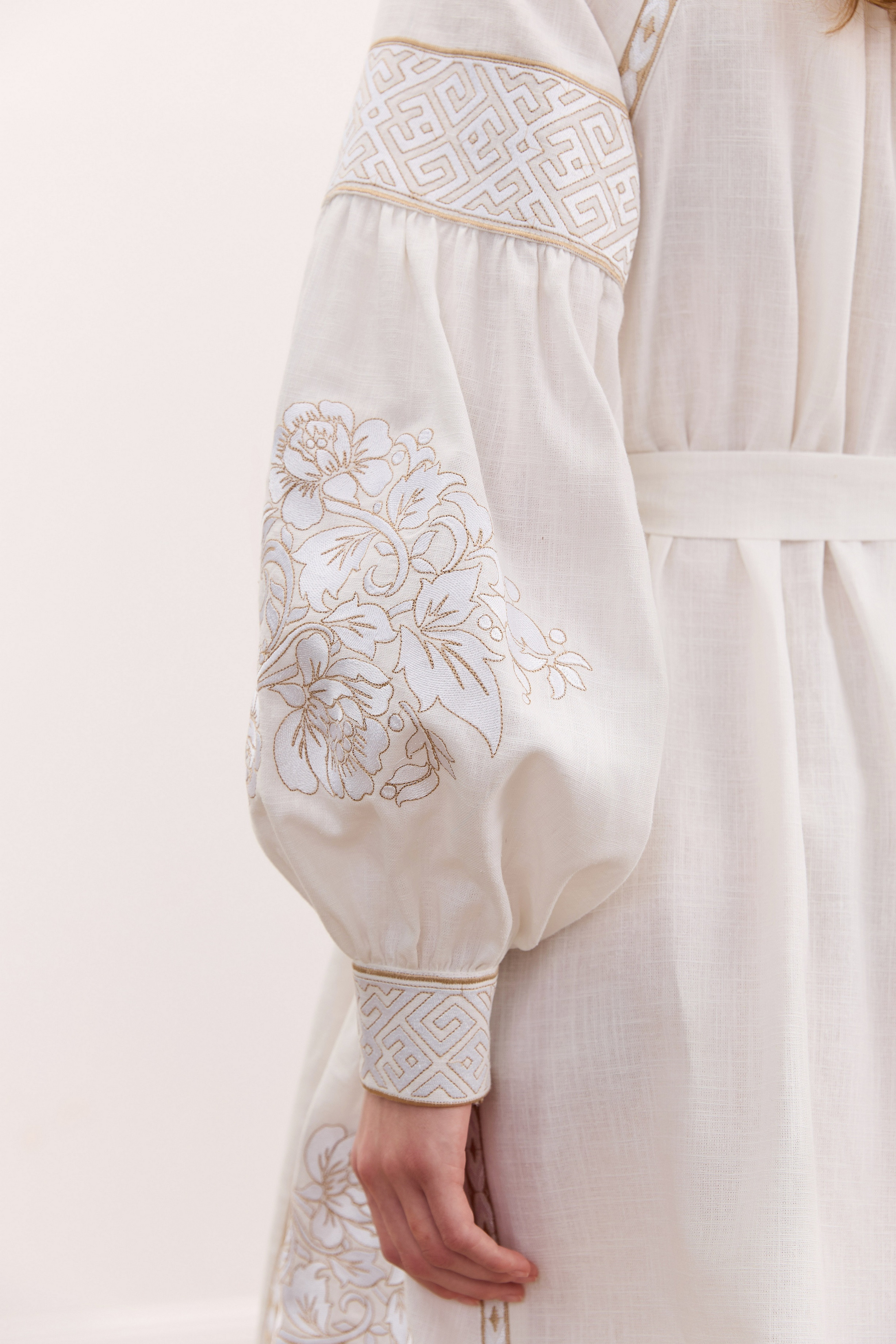 Вишита жіноча сукня Княжна