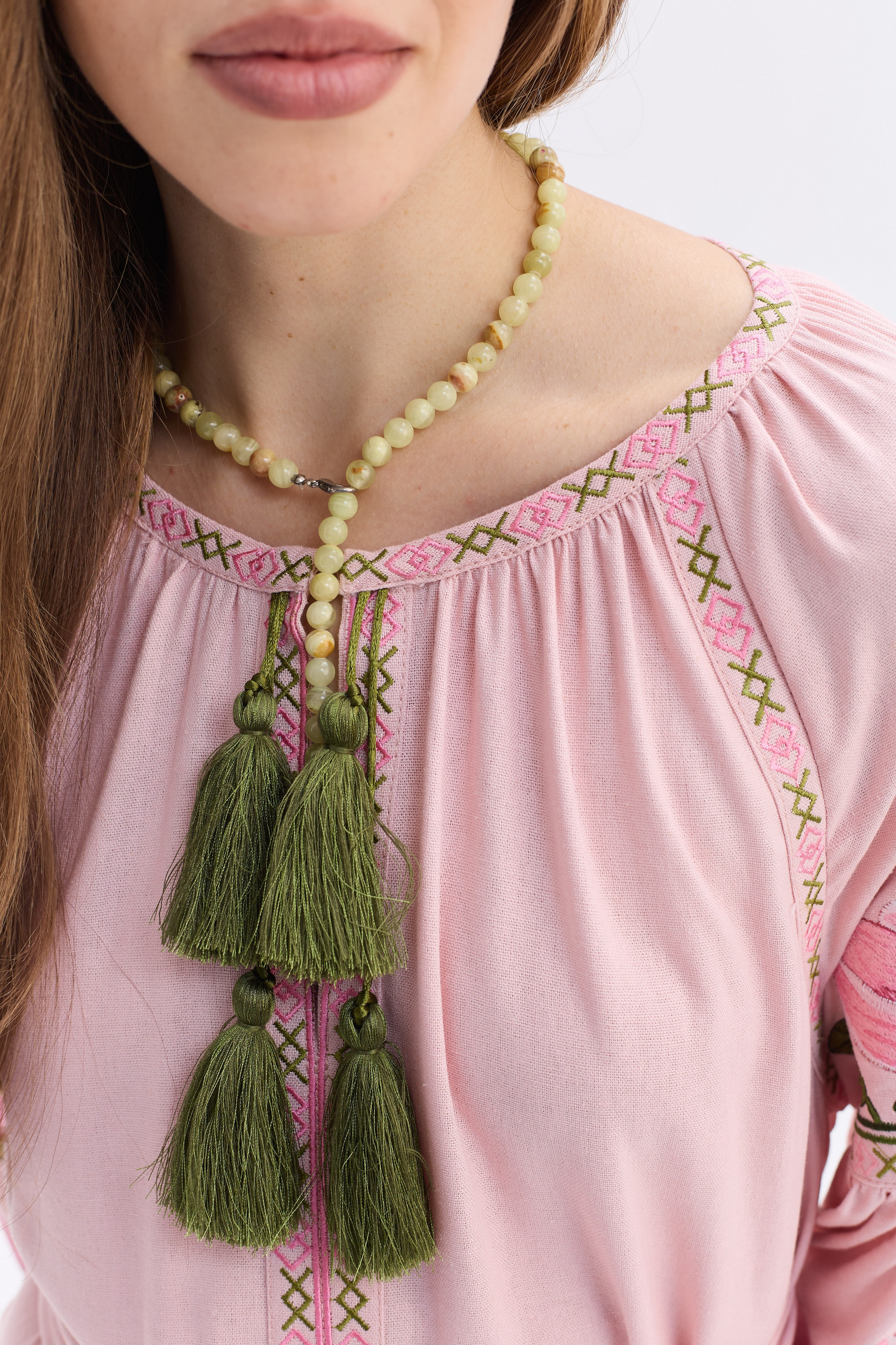 Вишита жіноча сукня Магнолія