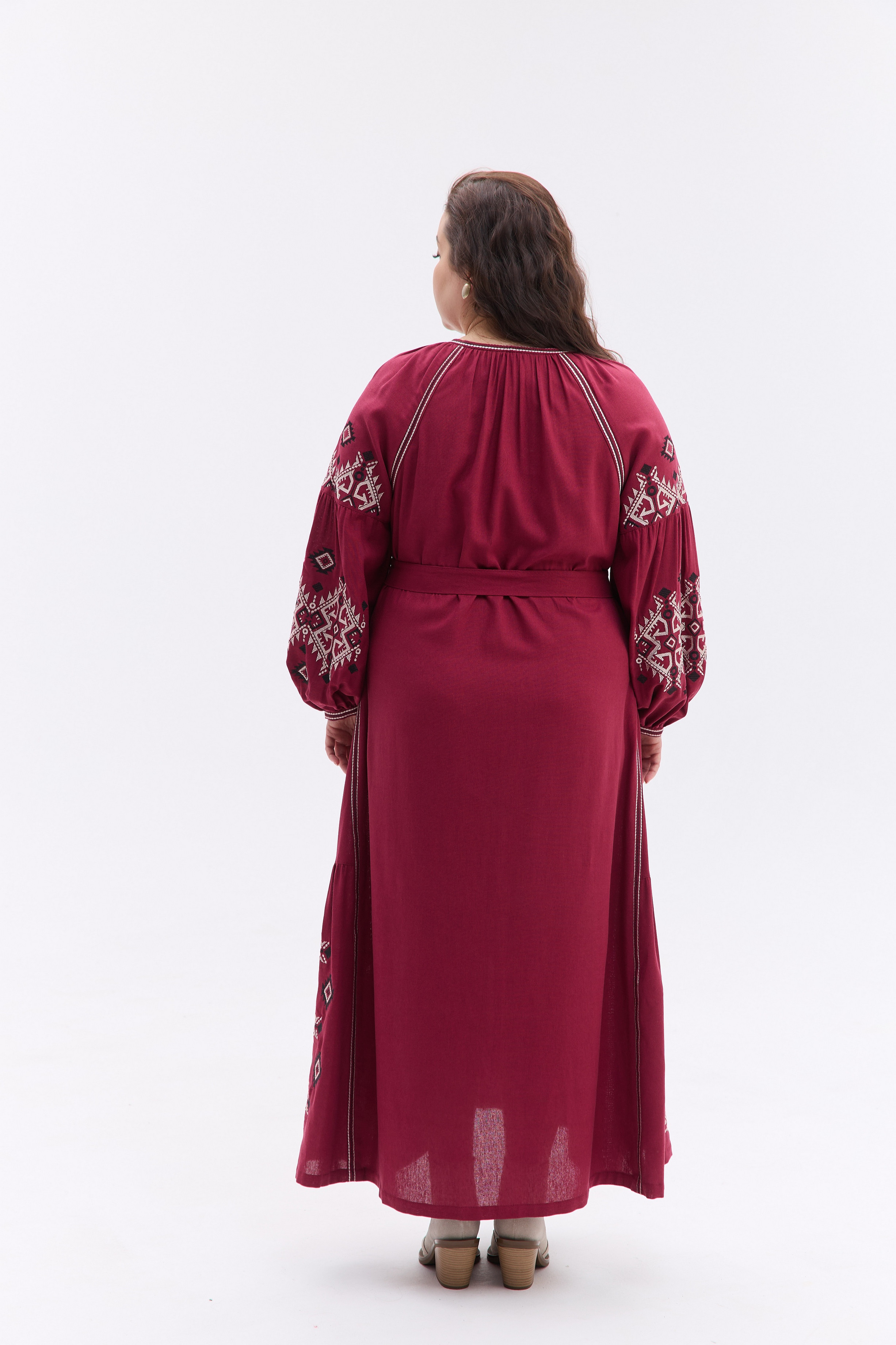 Вишита жіноча сукня Либідь