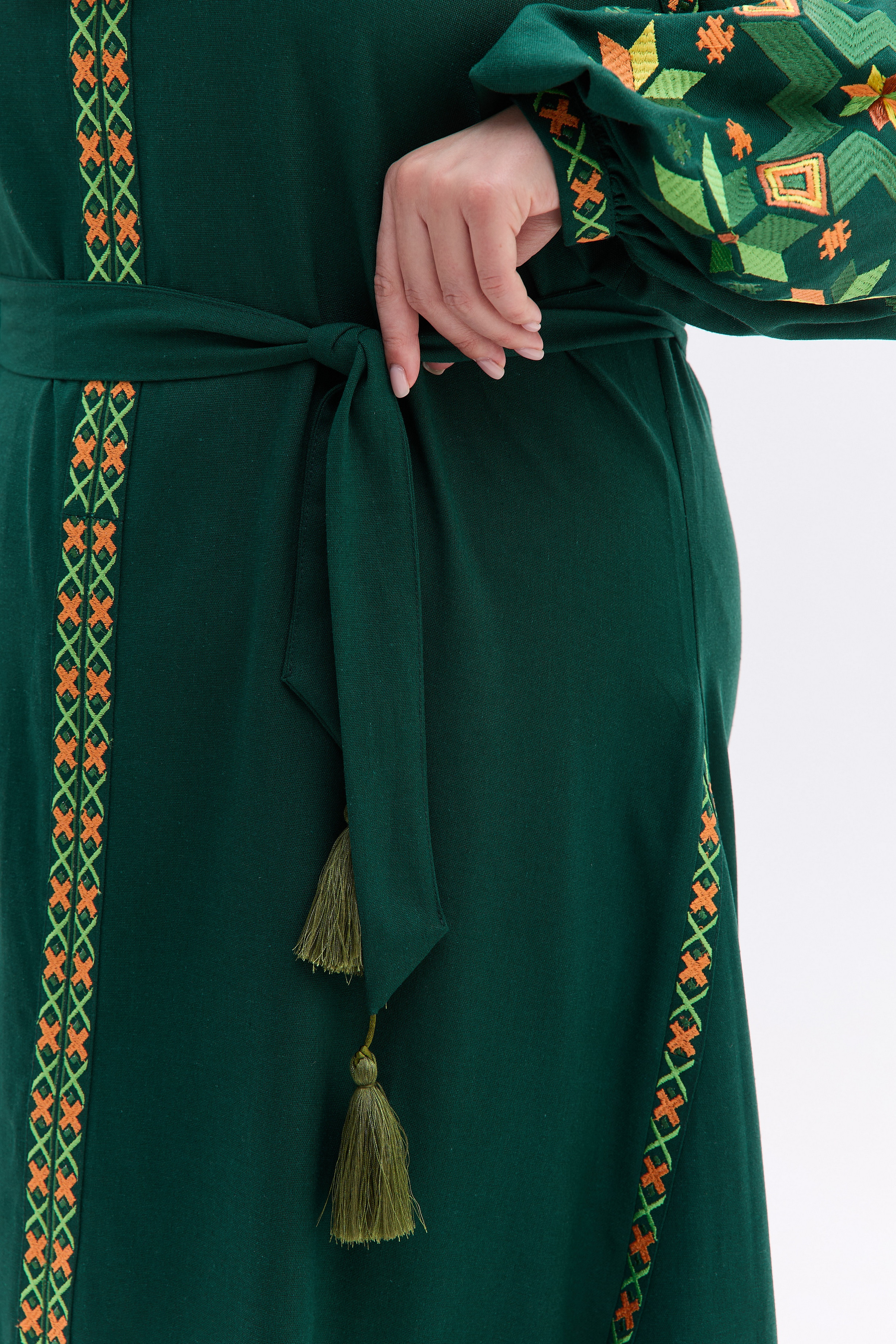 Вишита жіноча сукня Діброва