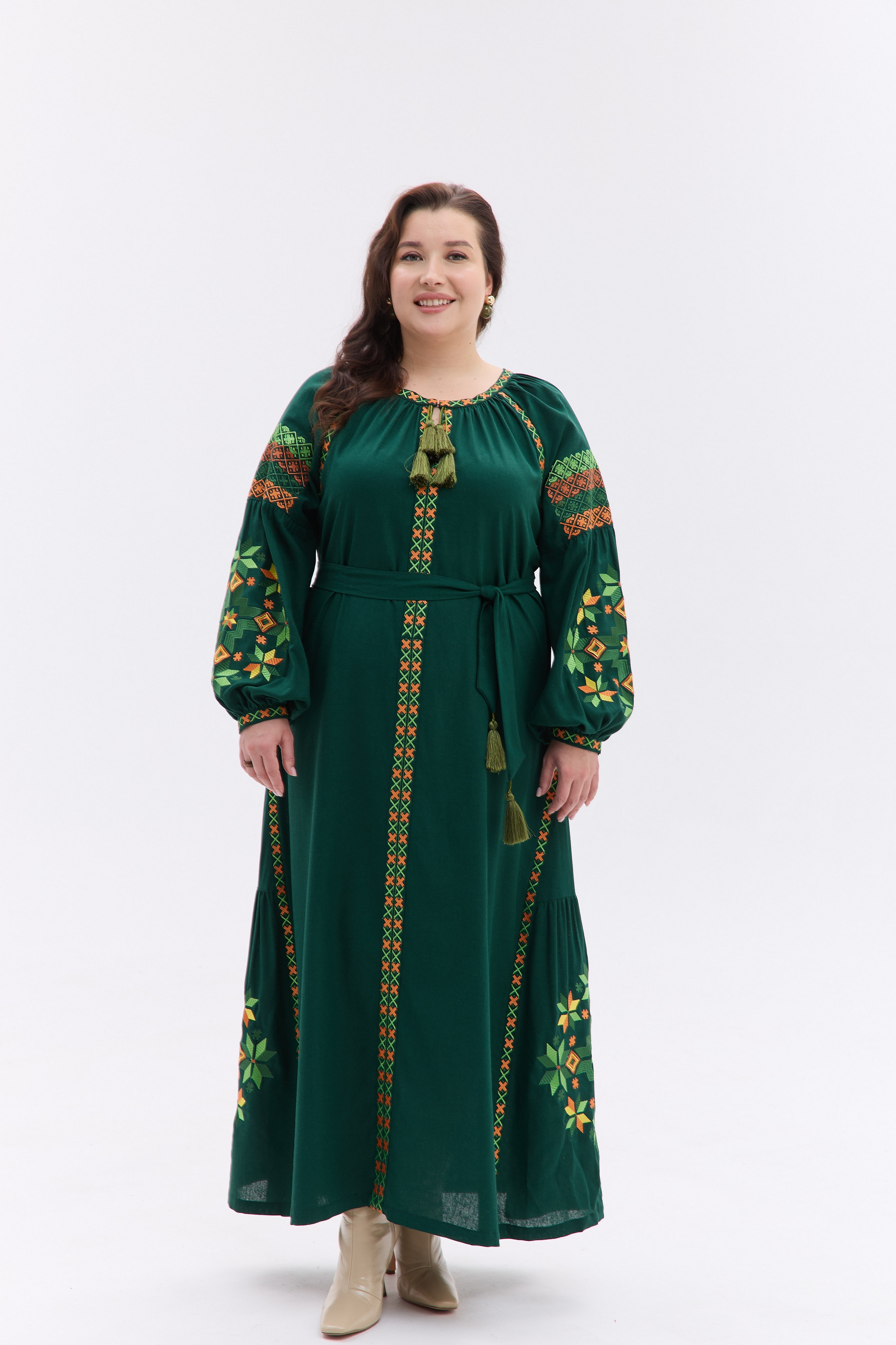 Вишита жіноча сукня Діброва