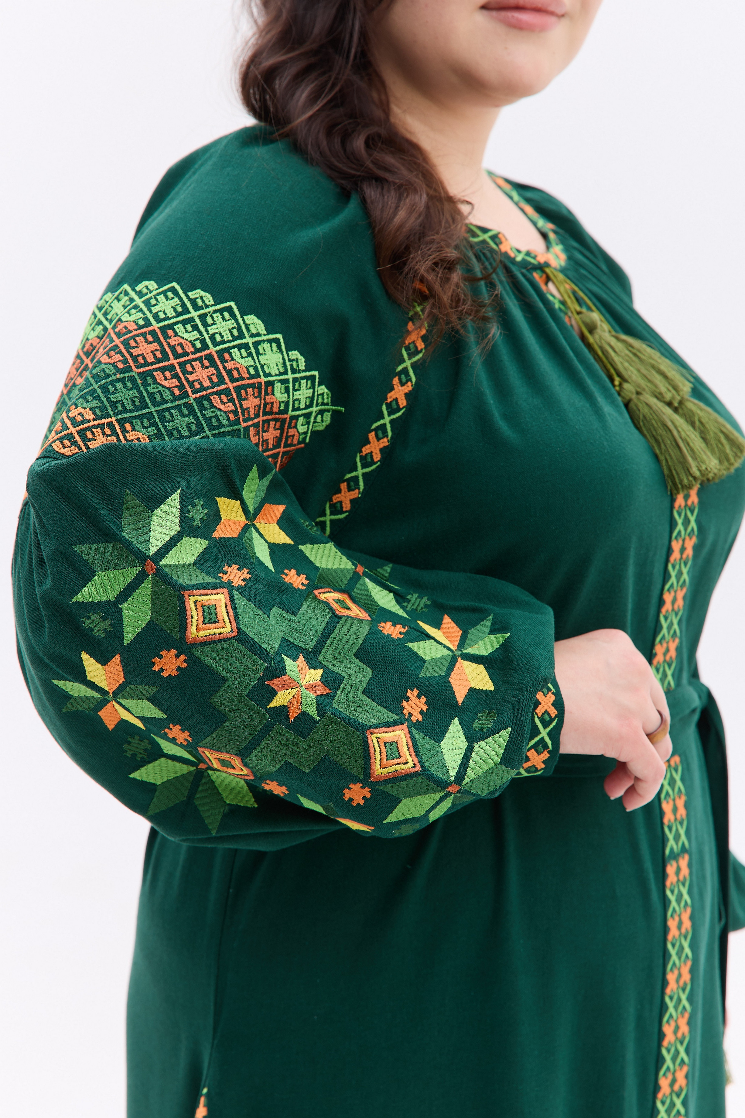 Вишита жіноча сукня Діброва