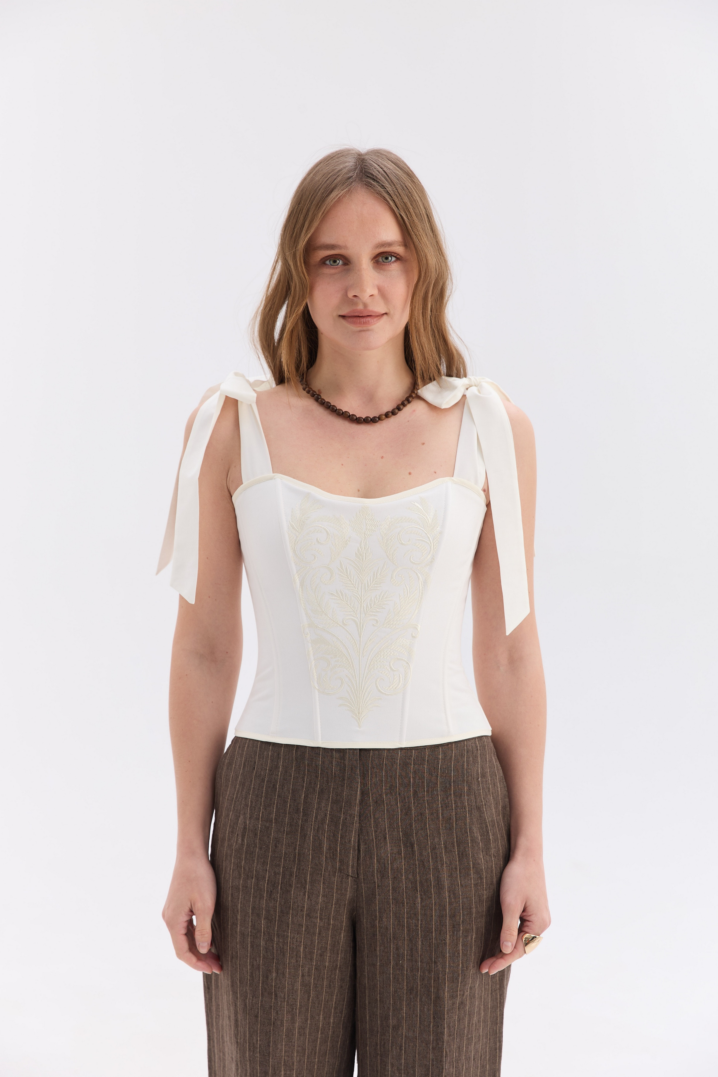 Вишитий жіночий топ зі шнурівкою Оксамит