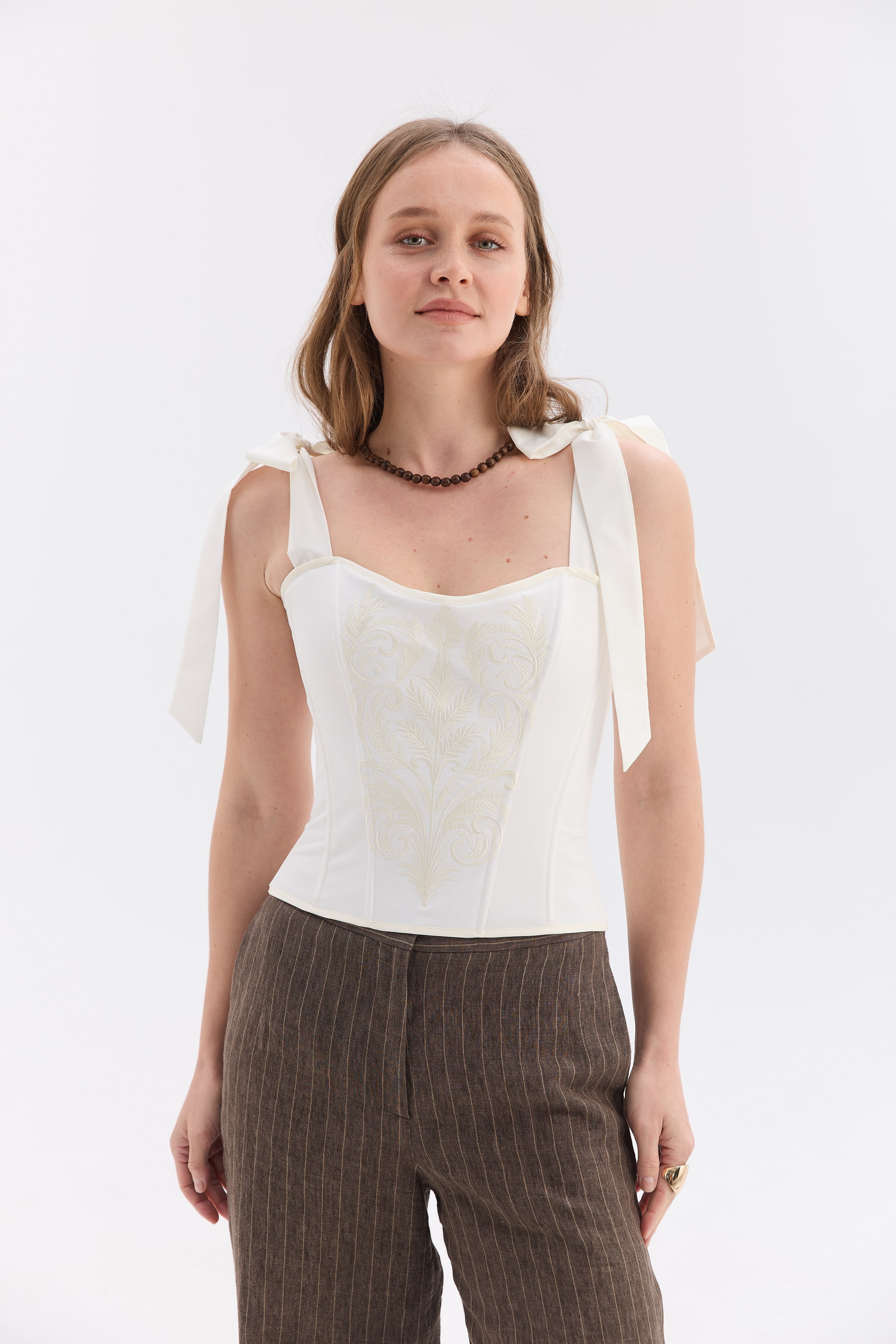 Вишитий жіночий топ зі шнурівкою Оксамит