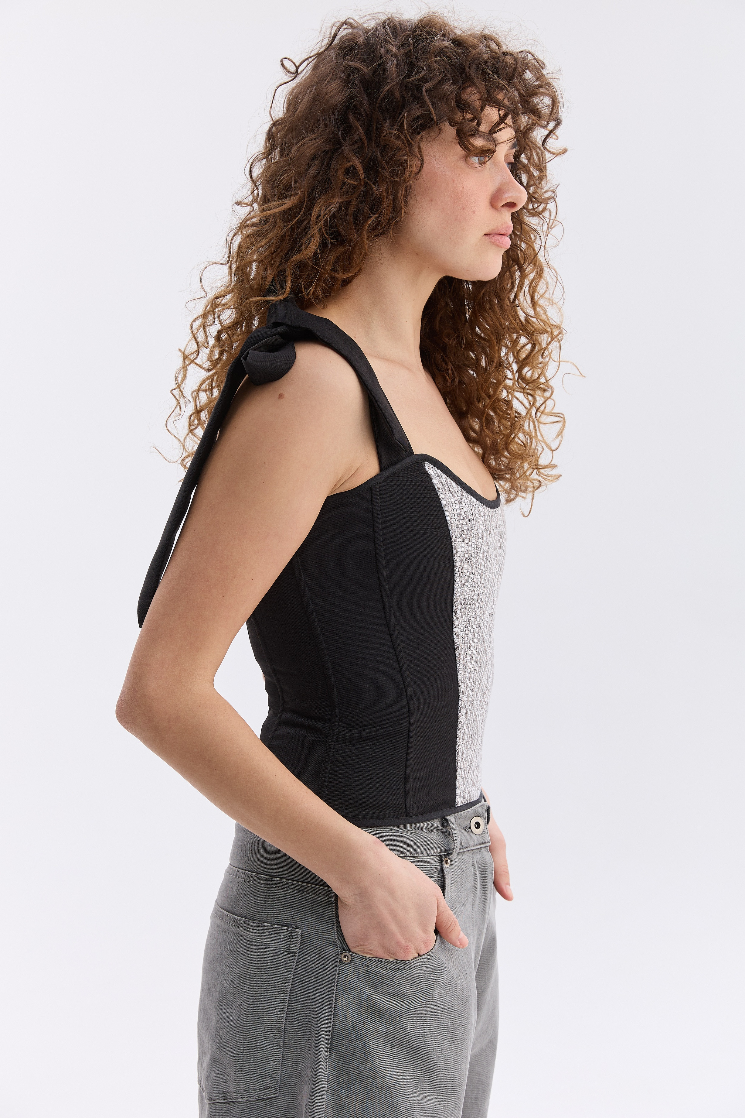 Орнаментований жіночий топ зі шнурівкою