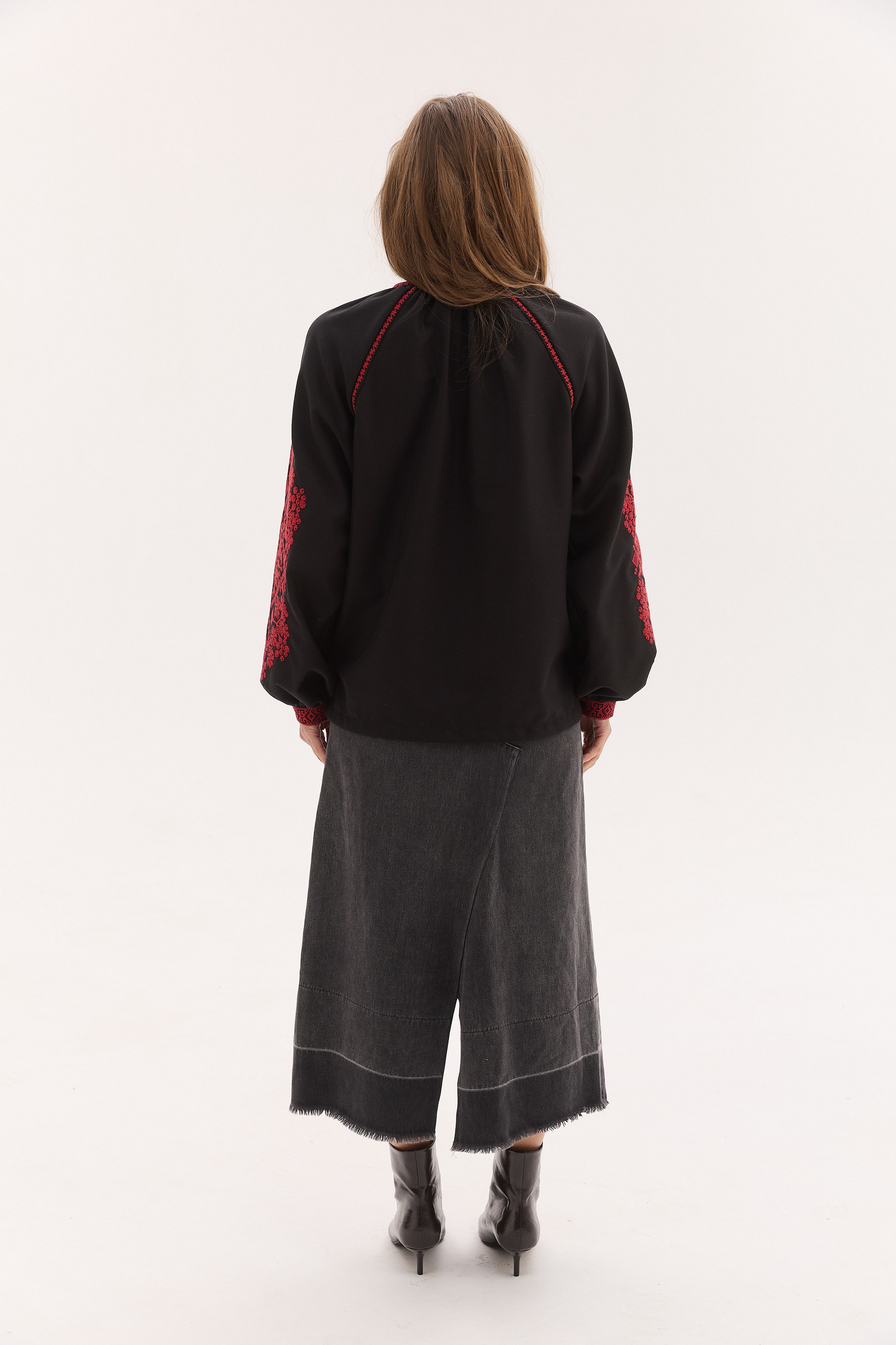 Жіноча вишиванка Анна