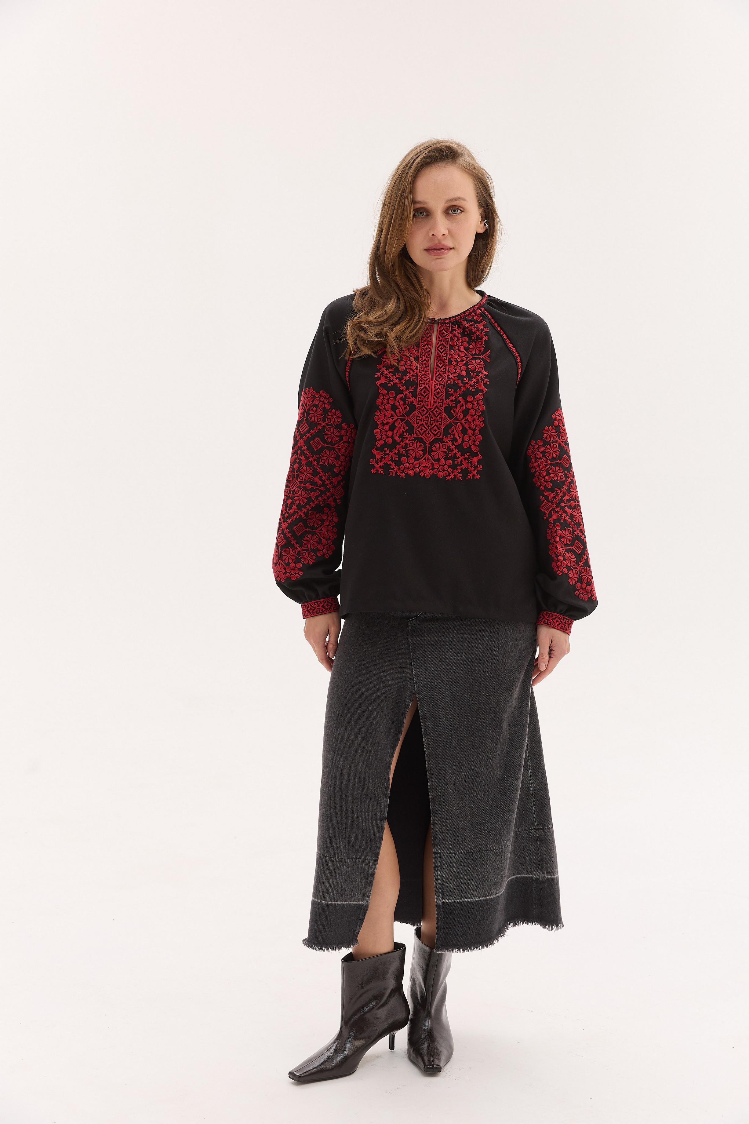 Жіноча вишиванка Анна