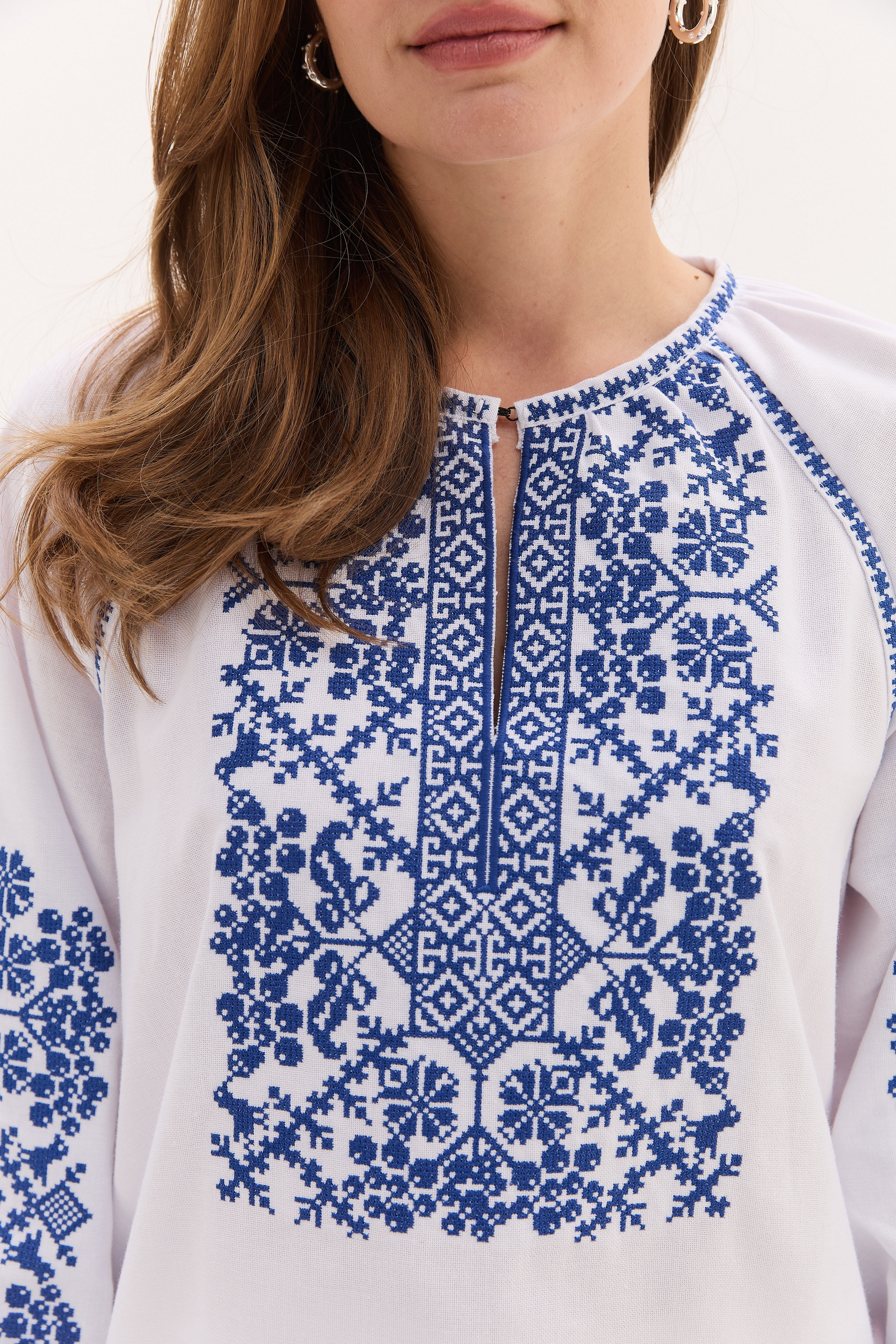 Жіноча вишиванка Анна