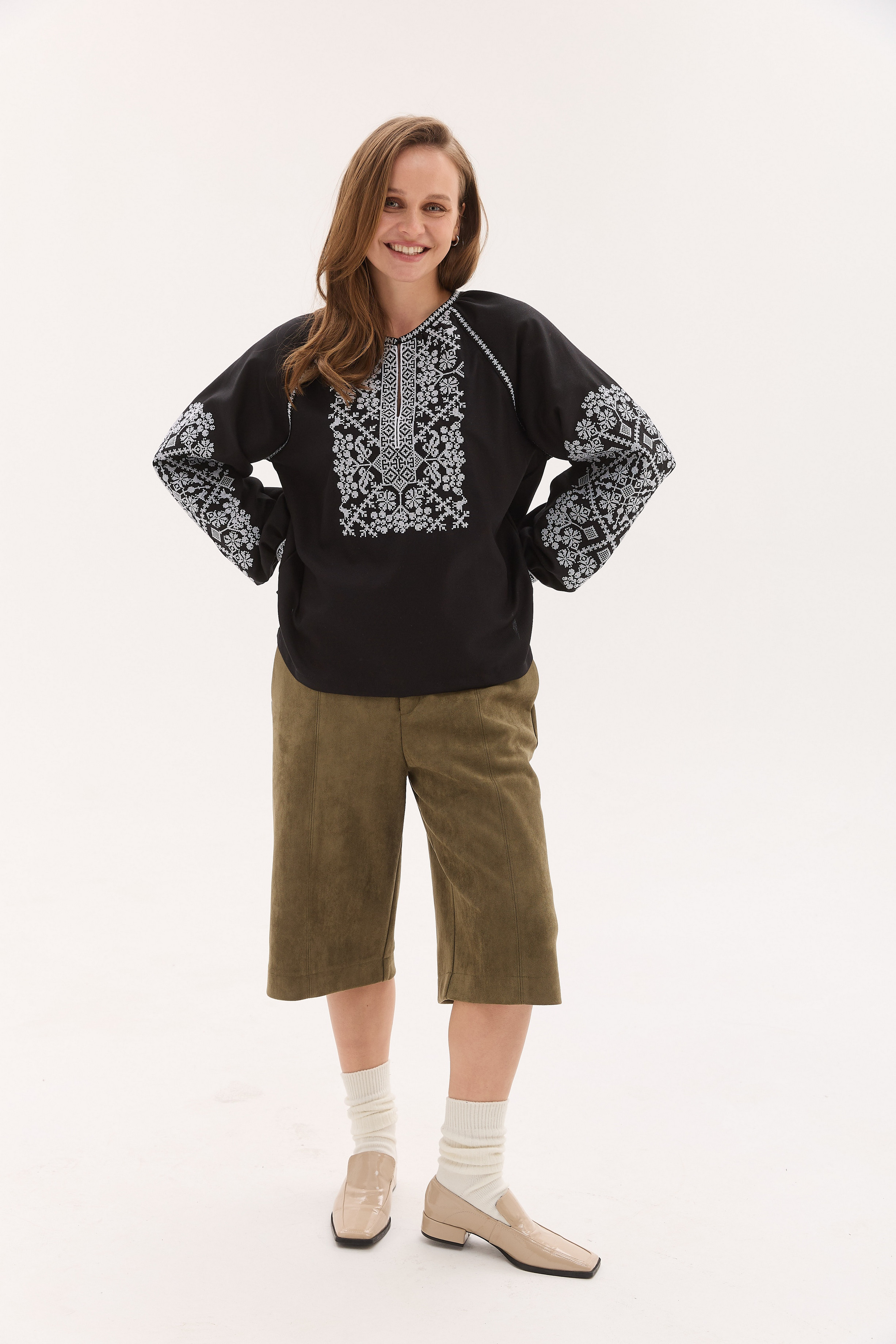 Жіноча вишиванка Анна