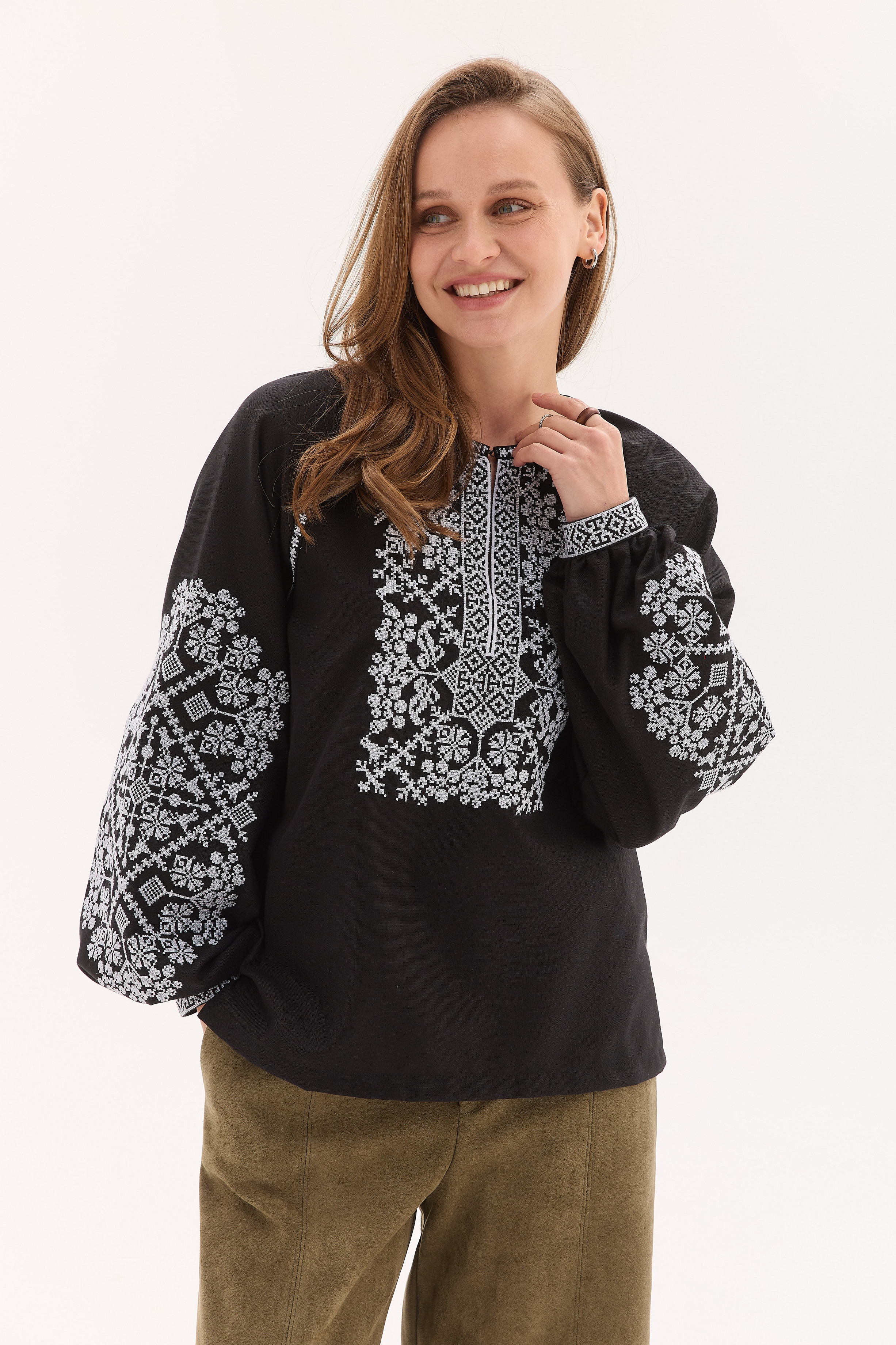 Жіноча вишиванка Анна