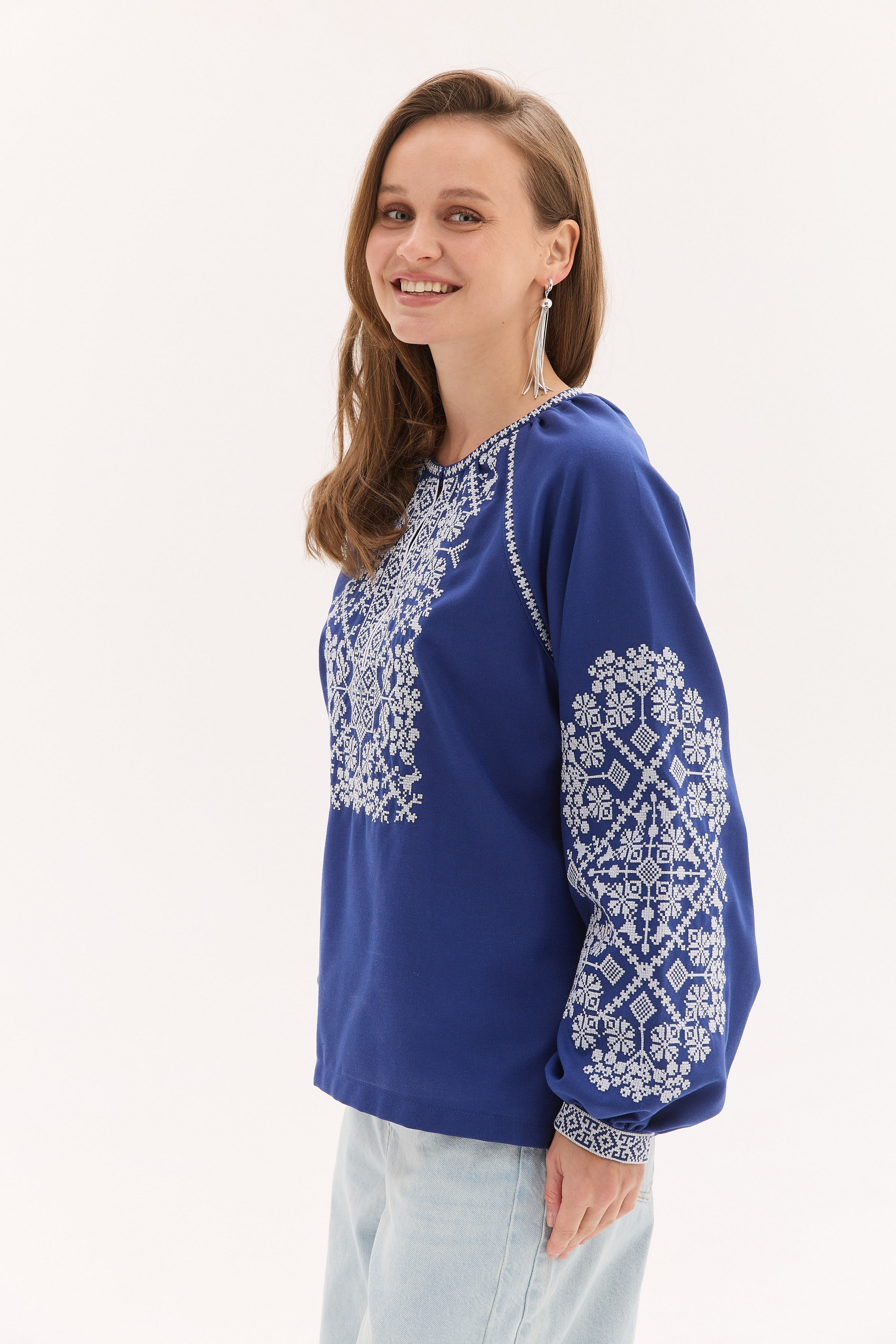 Жіноча вишиванка Анна