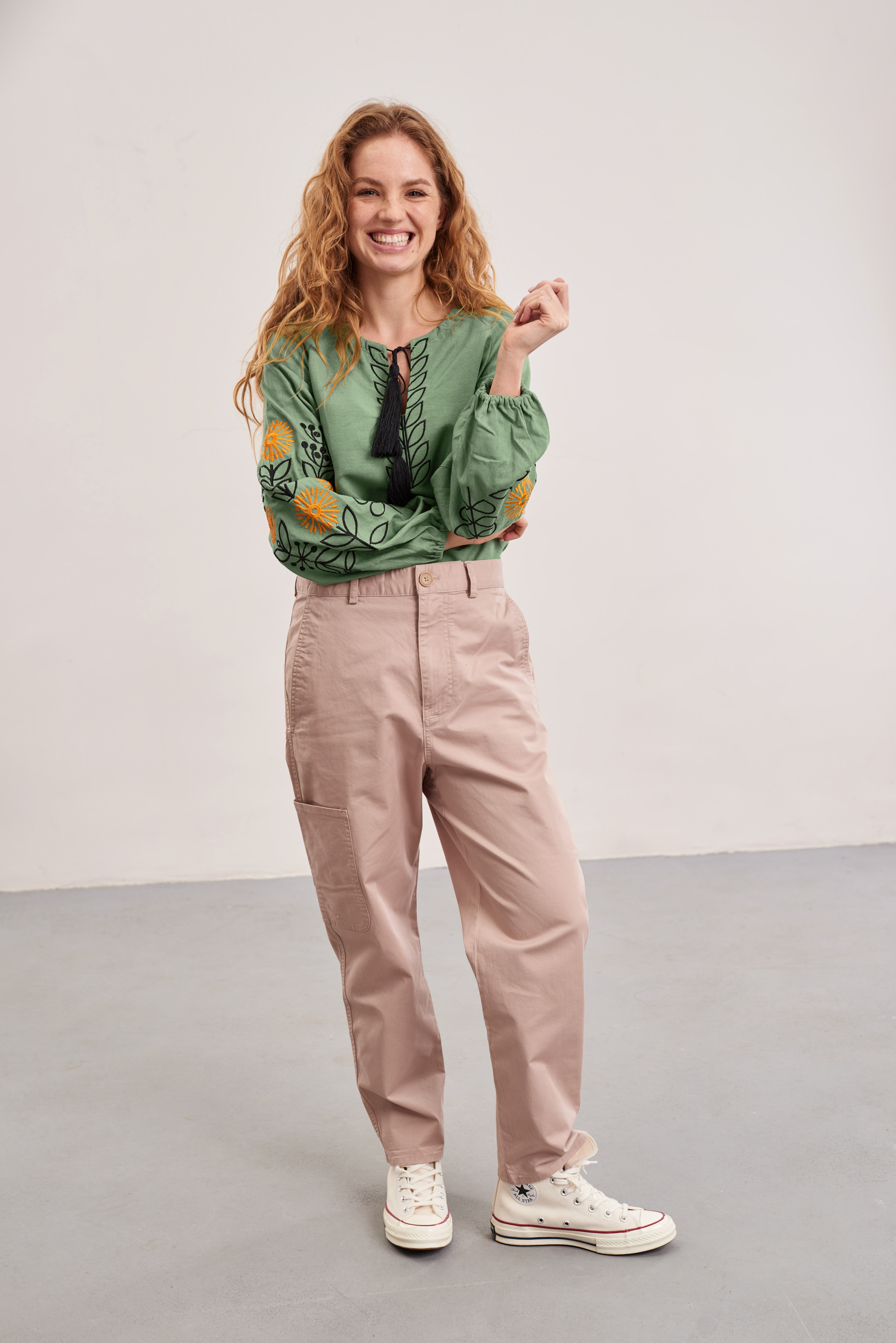 Жіноча вишиванка Соняшники