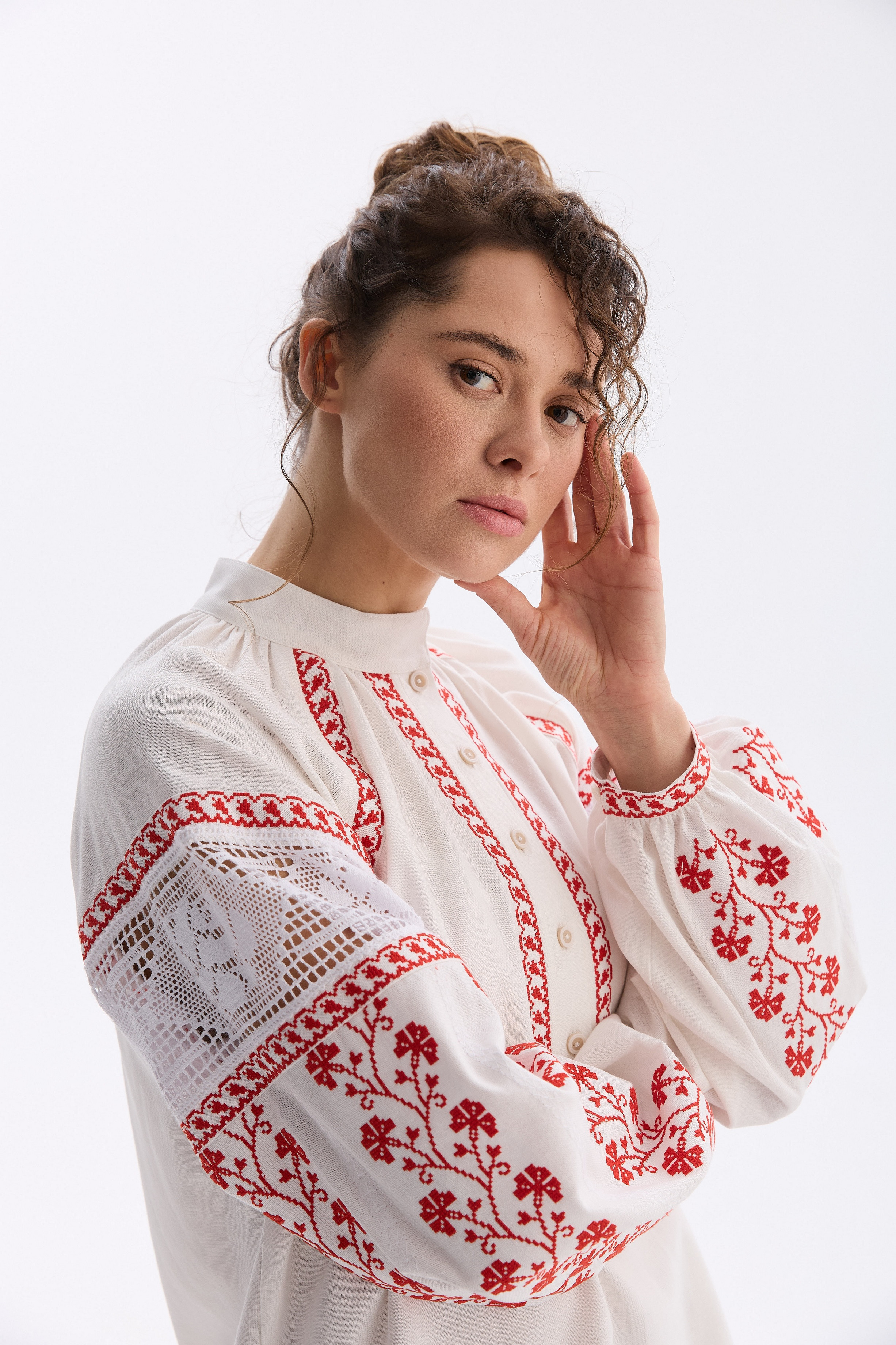 Жіноча вишиванка Леся Українка