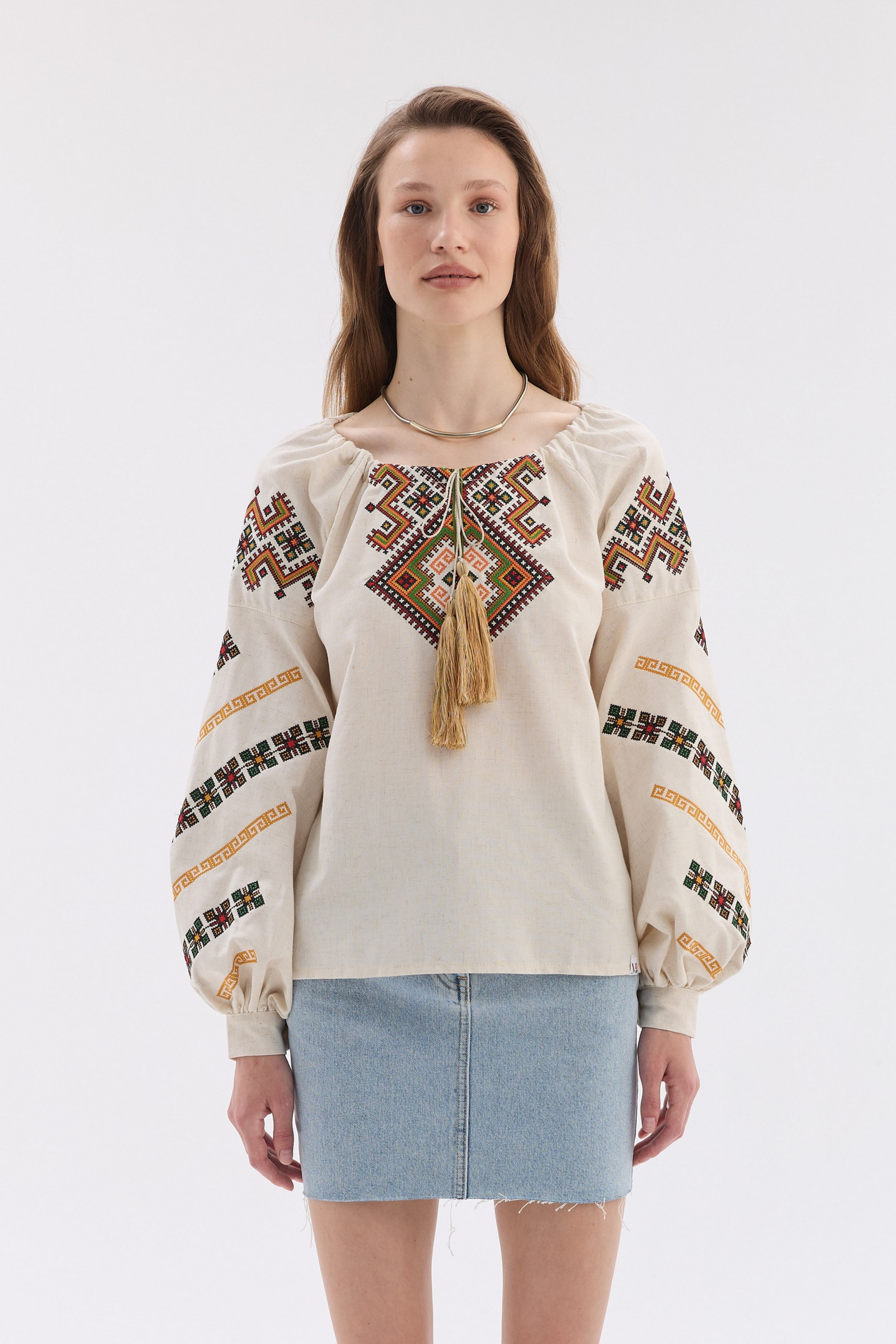 Жіноча вишиванка Святослава