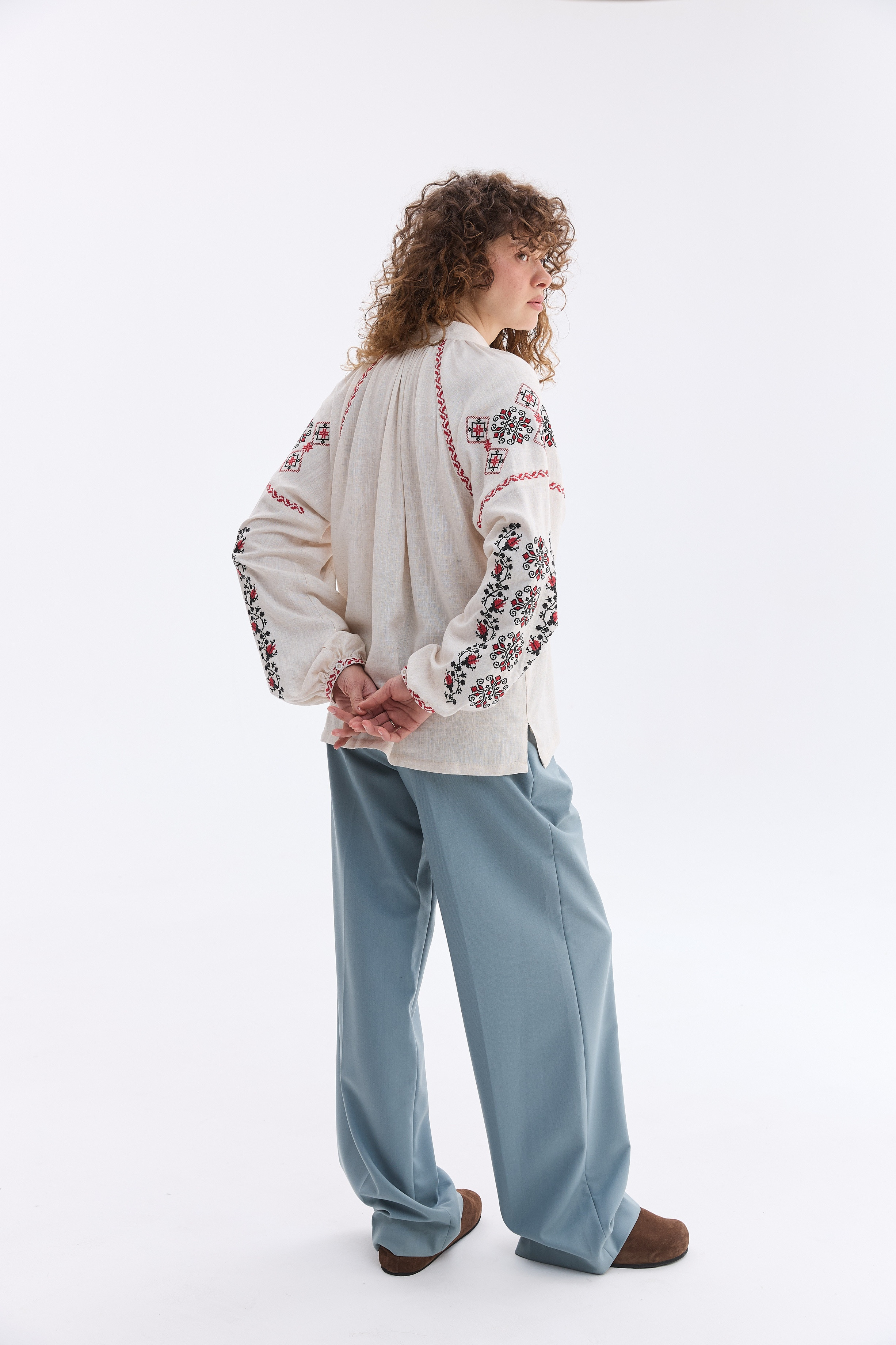 Жіноча вишиванка Зоря